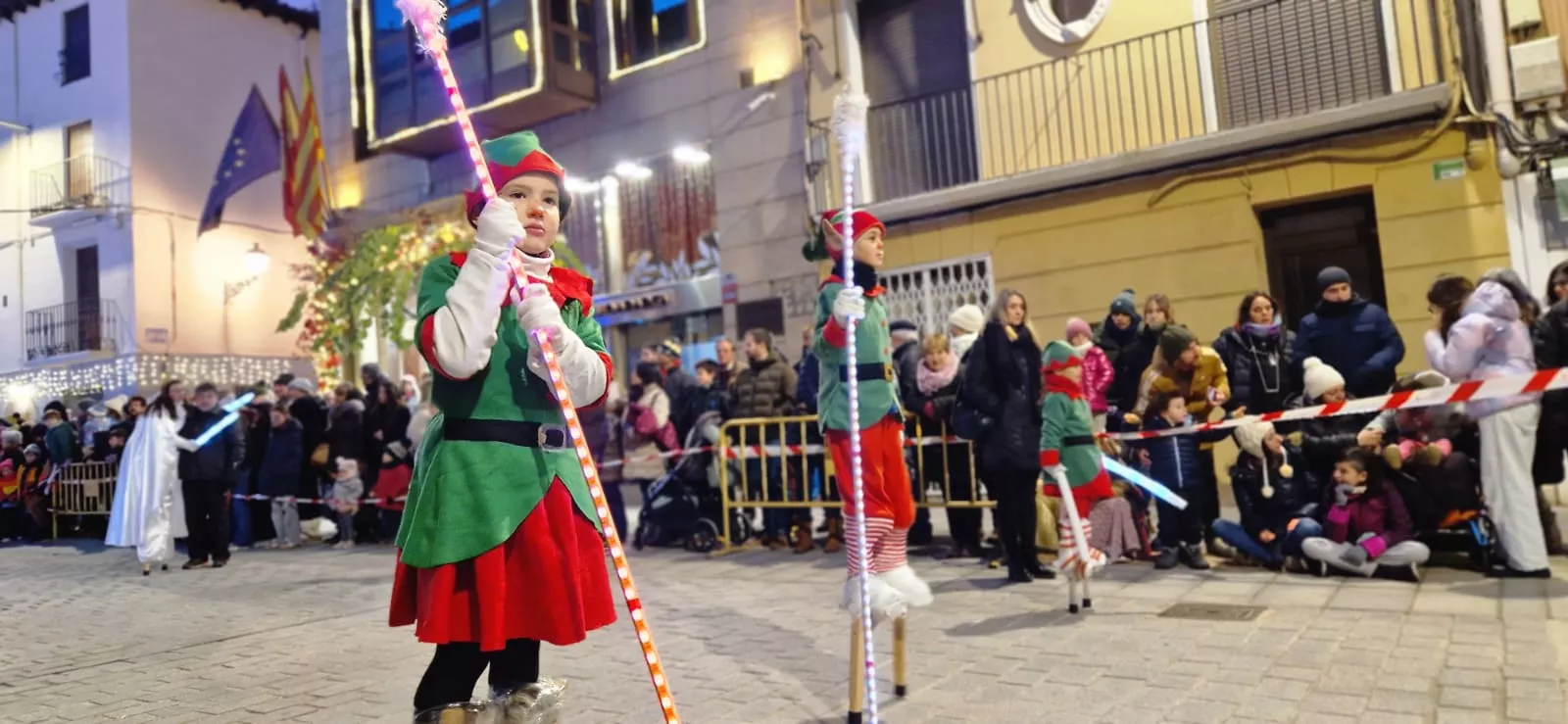 Cabalgata de los Reyes Magos en Huesca. Foto Myriam Martínez
