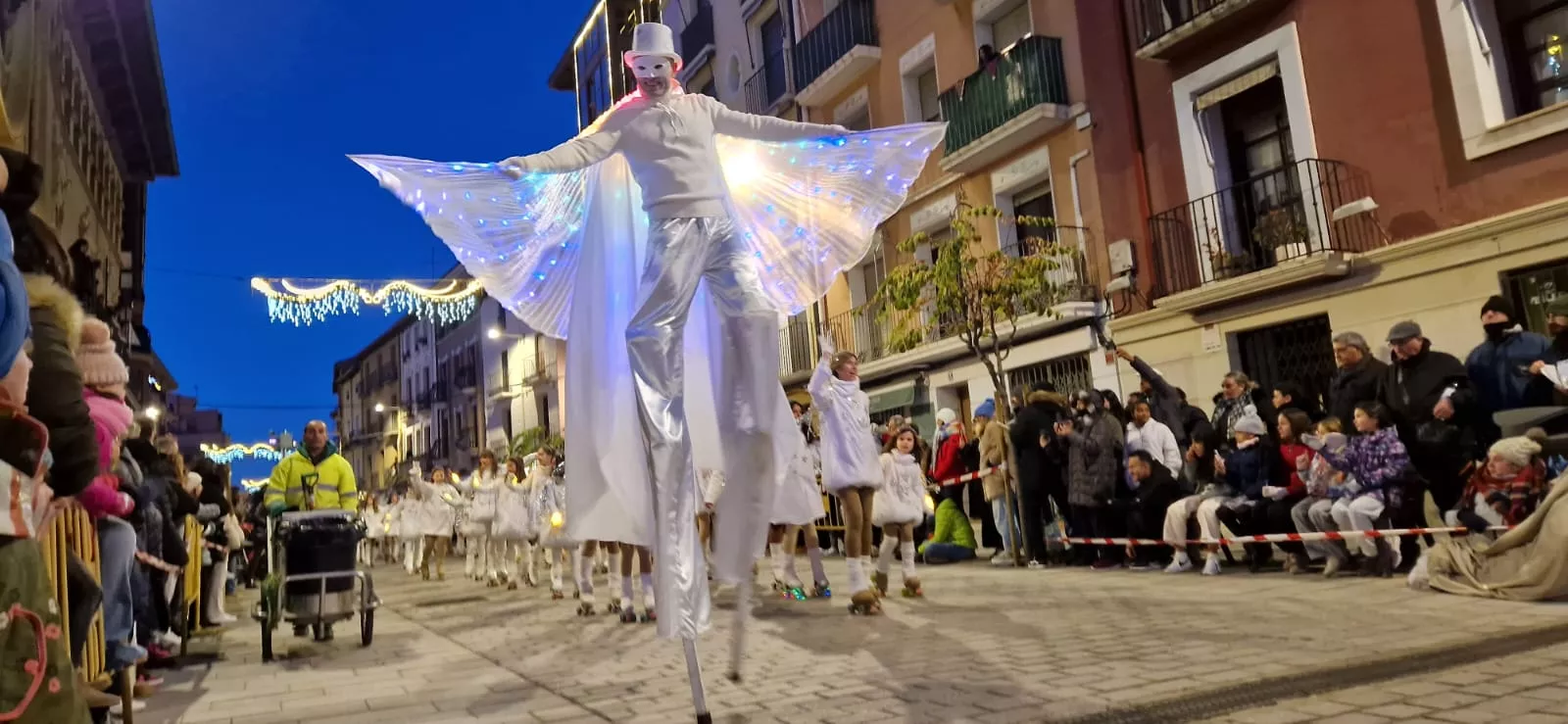 Cabalgata de los Reyes Magos en Huesca. Foto Myriam Martínez