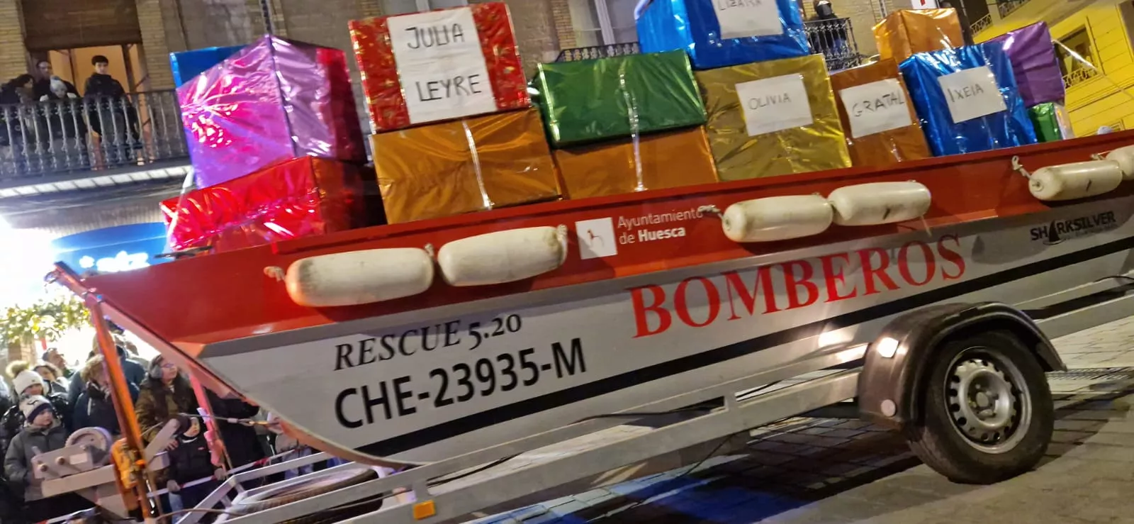 Cabalgata de los Reyes Magos en Huesca. Foto Myriam Martínez