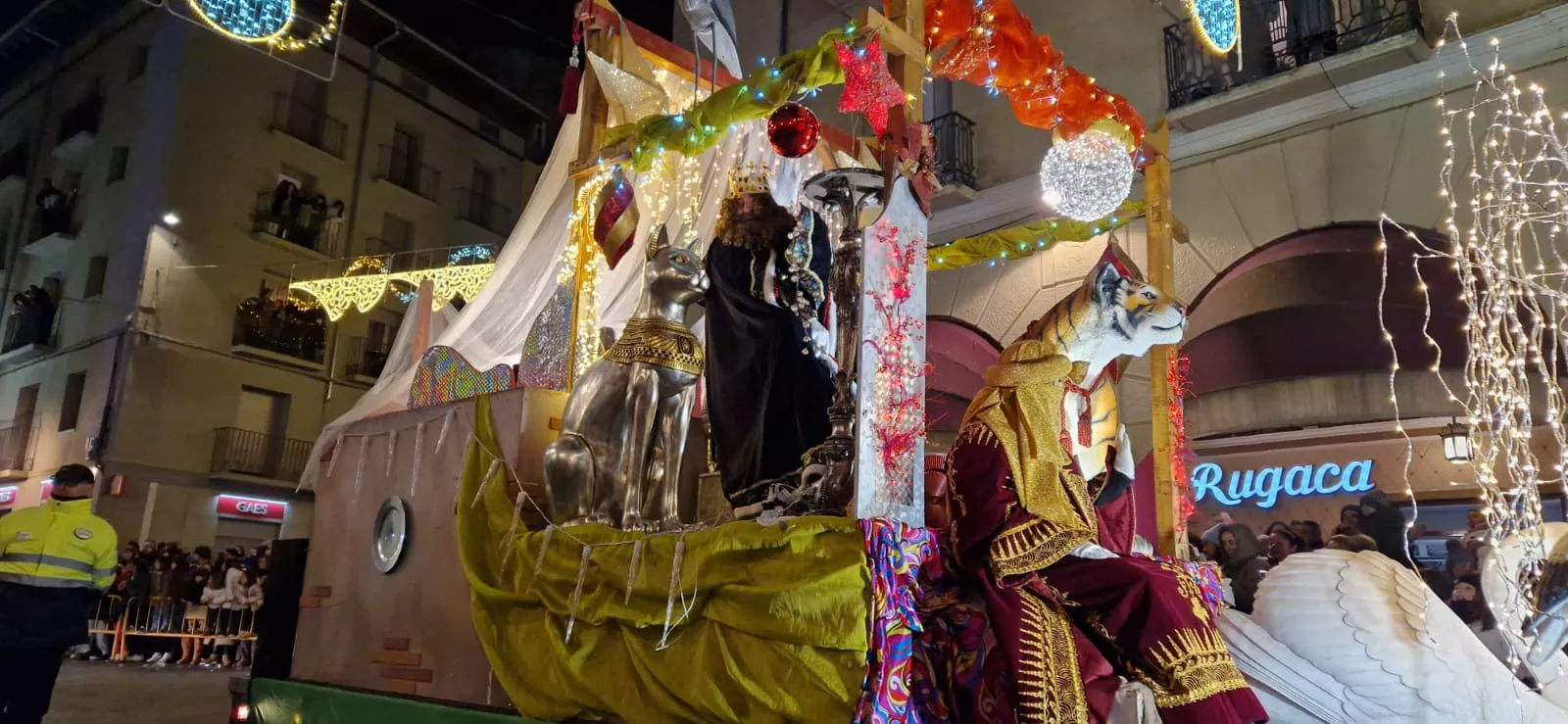 Cabalgata de los Reyes Magos en Huesca. Foto Myriam Martínez