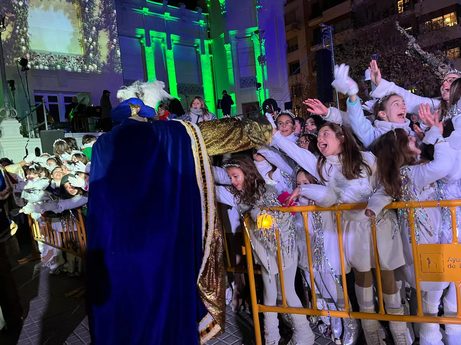 Cabalgata de los Reyes Magos en Huesca. Foto Myriam Martínez