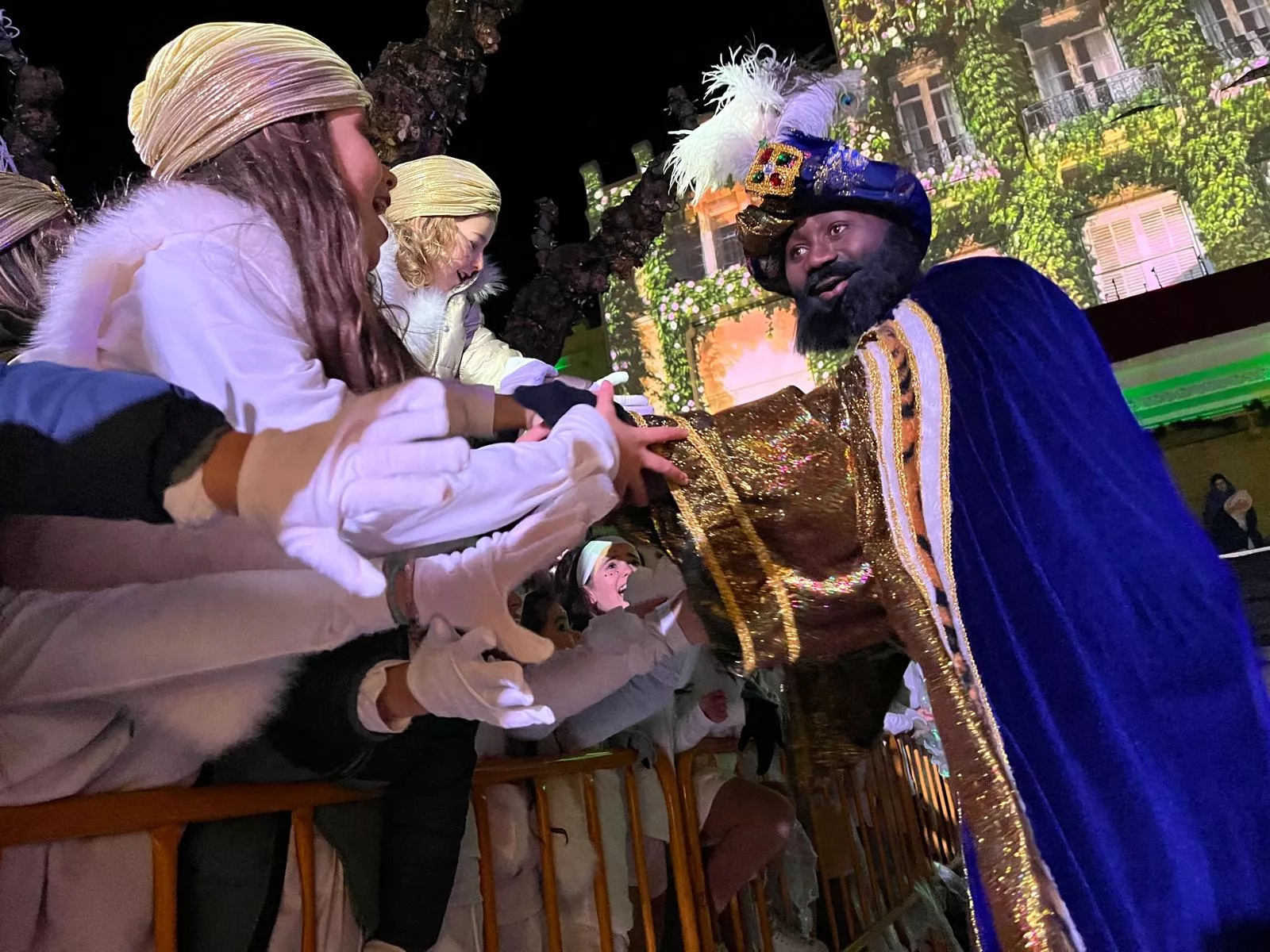 Cabalgata de los Reyes Magos en Huesca. Foto Myriam Martínez