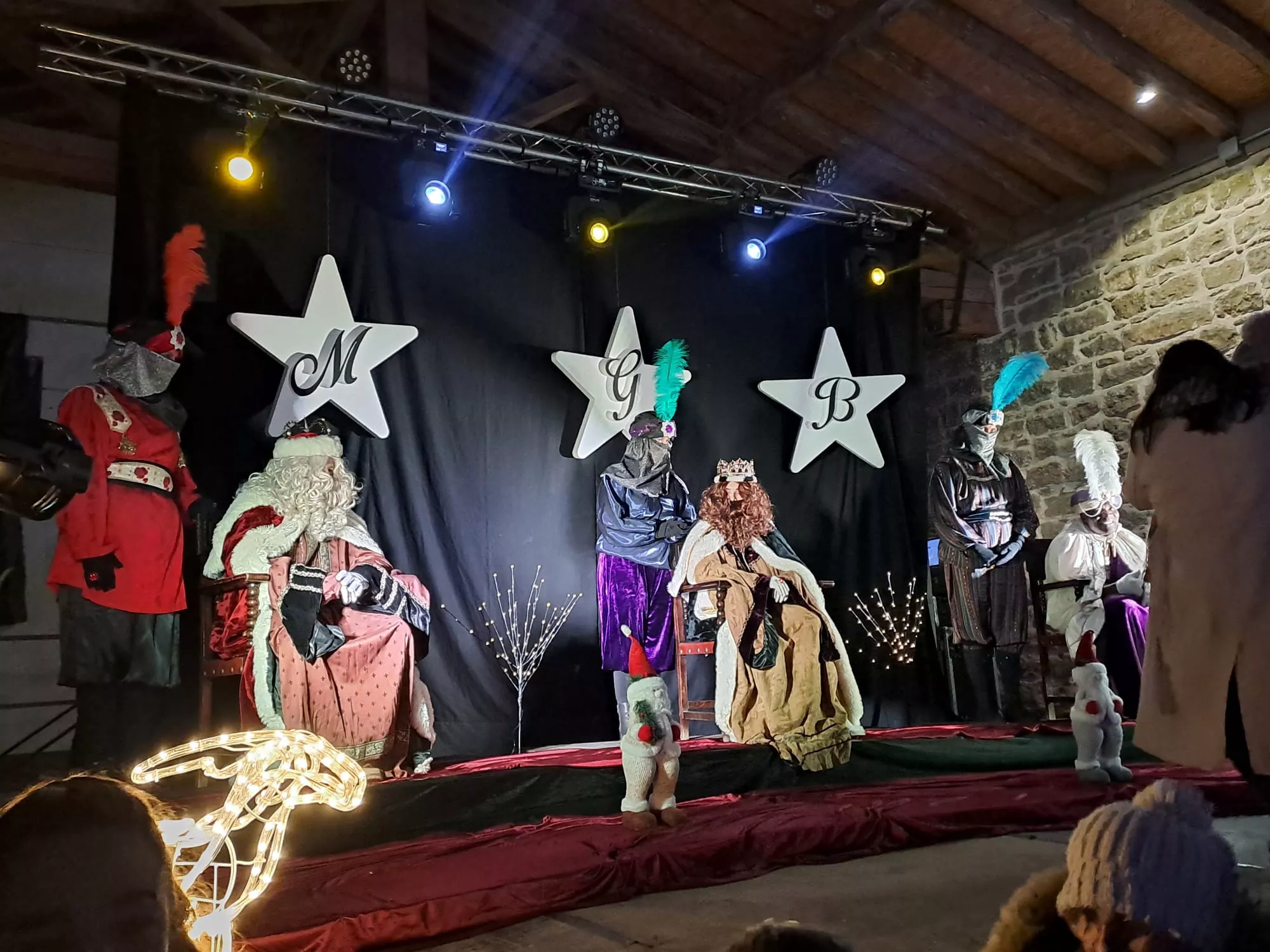 Cabalgata de los Reyes Magos en Ayerbe.