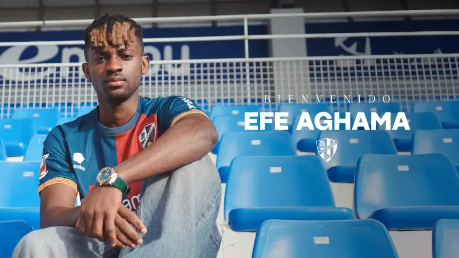 Efe Aghama, nuevo jugador del Huesca, ya entrena junto a sus nuevos compañeros. Foto: SD Huesca