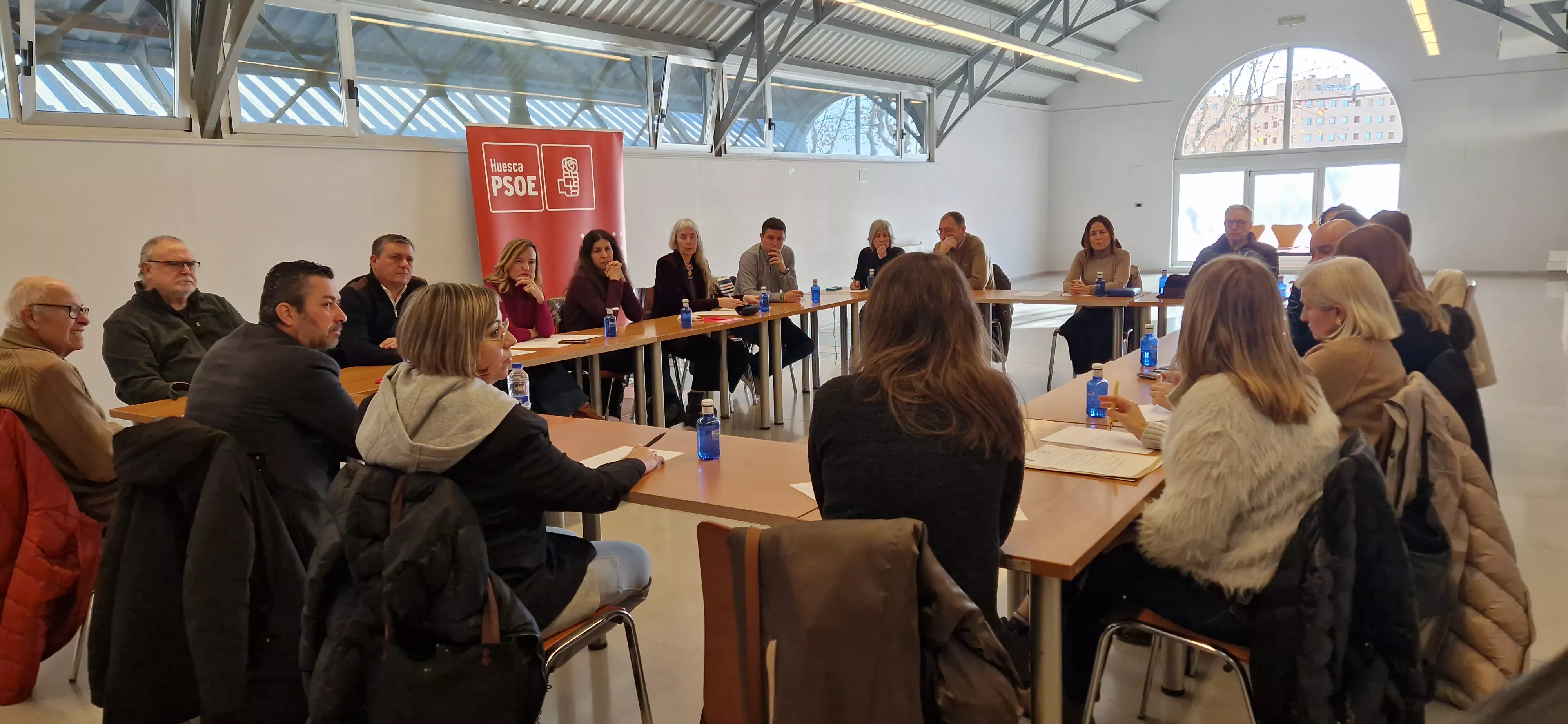 Reunión de Pilar Alegría con Cadis Huesca. Foto Myriam Martínez