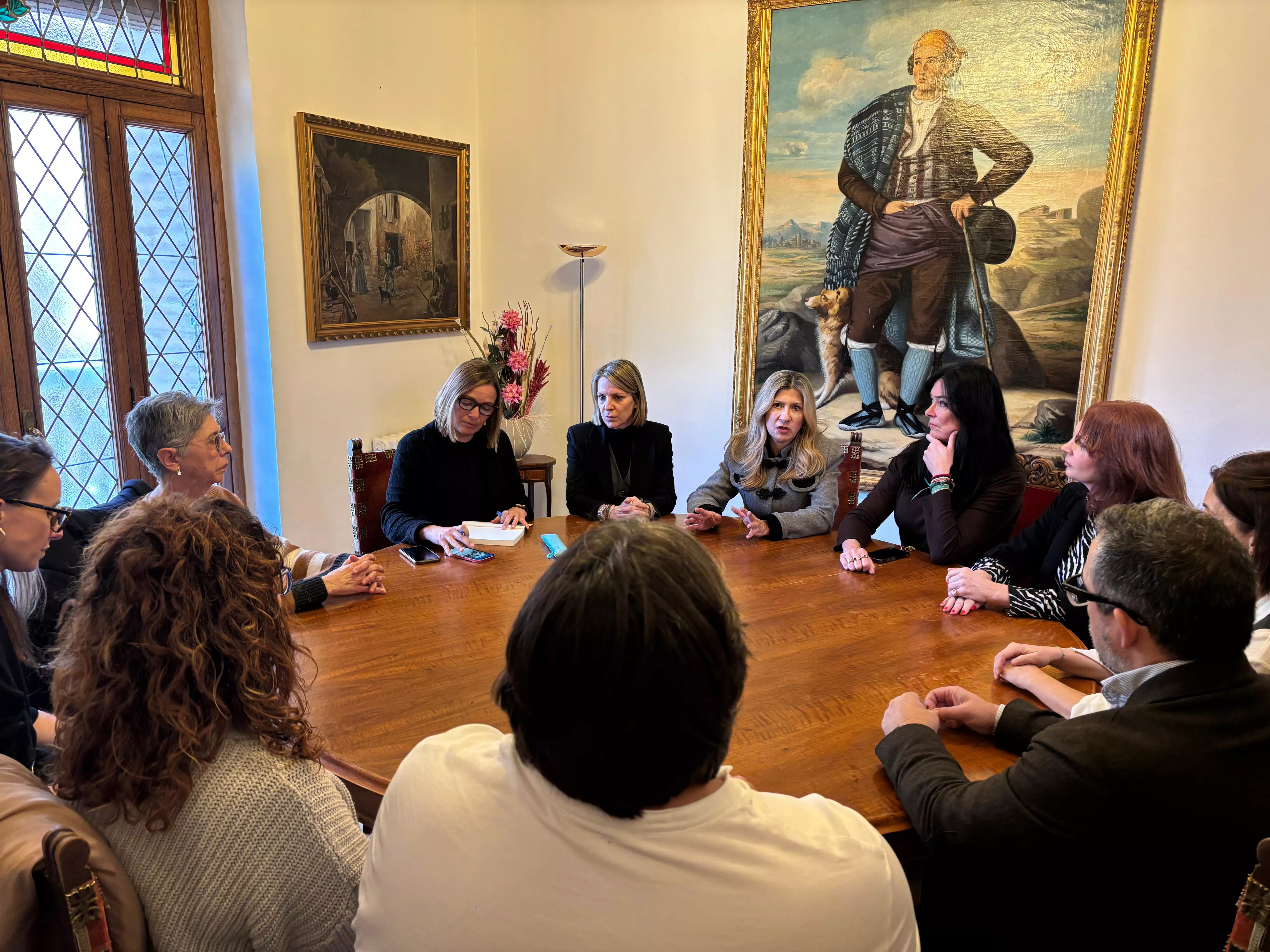 Reunión en el Ayuntamiento con representantes de las empresas.