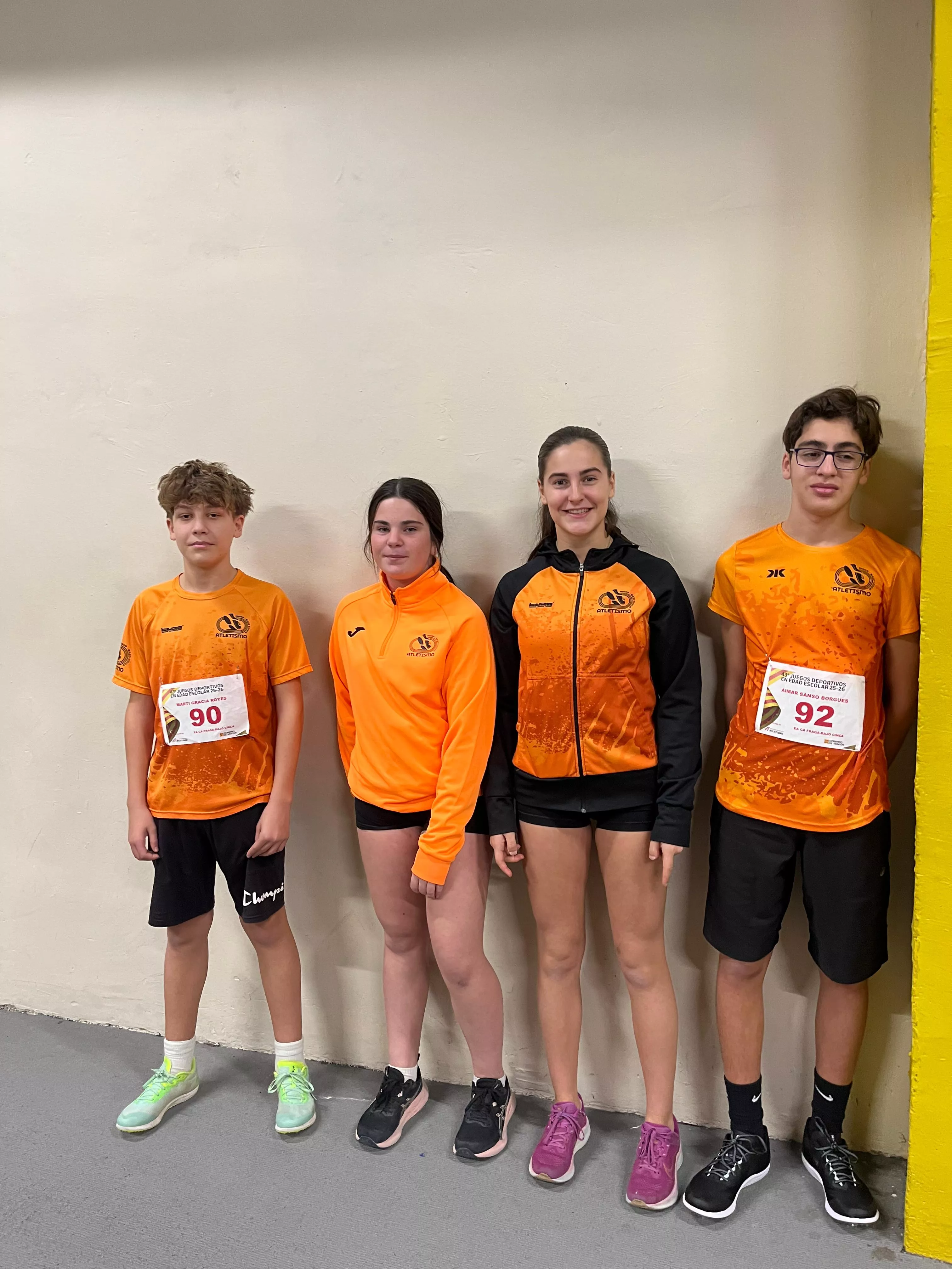 Atletas fragatinos en el control escolar de Zaragoza.