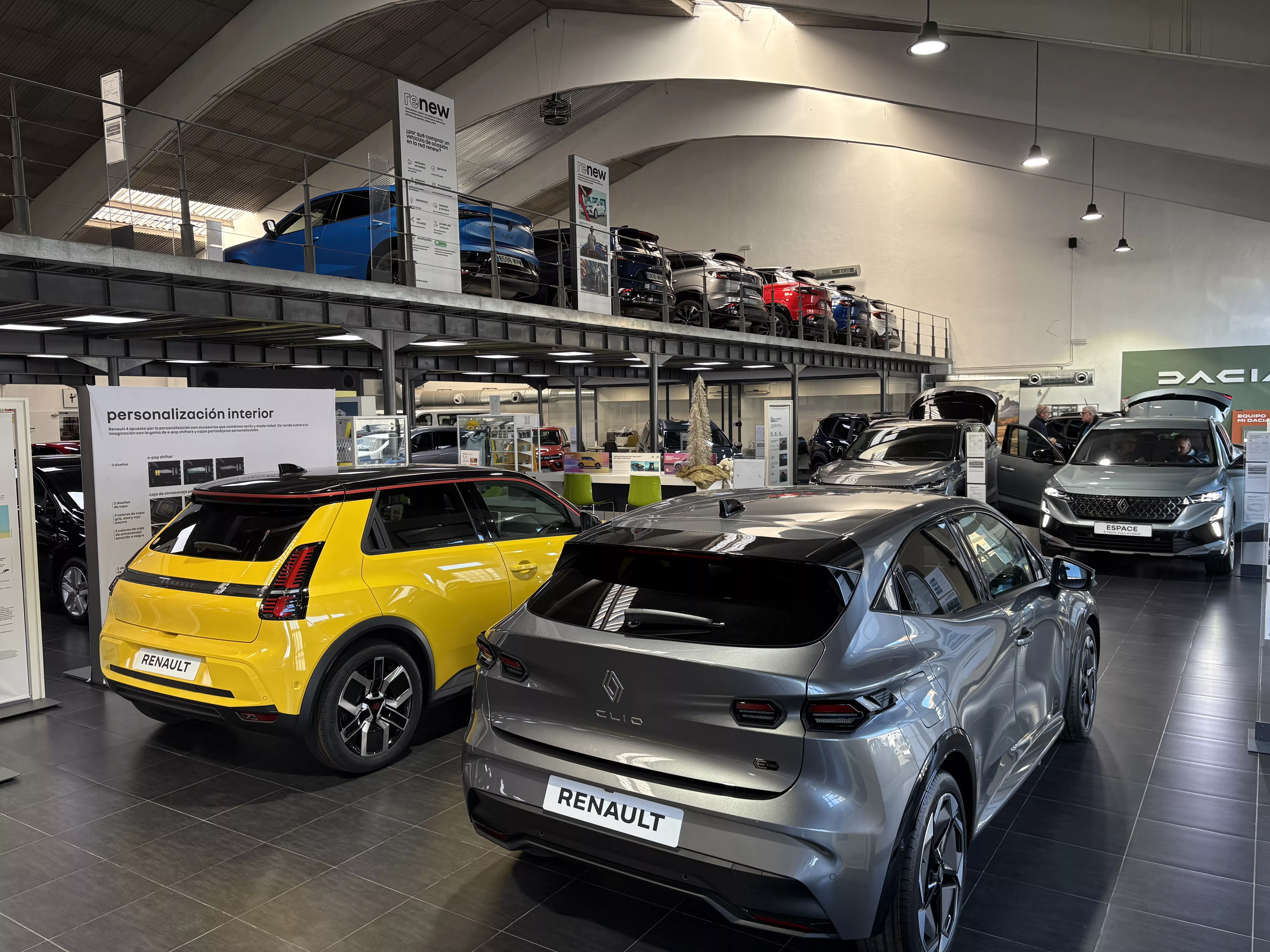 Auto Cuatro, concesionario oficial de Renault y Dacia.