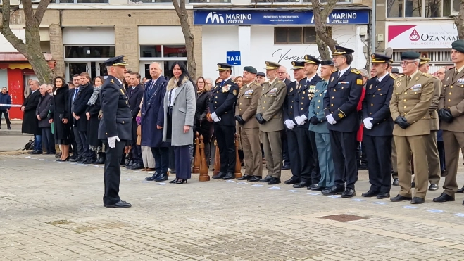 Conmemoración en Huesca del 202 aniversario de la Policía Nacional. Foto Myriam Martínez