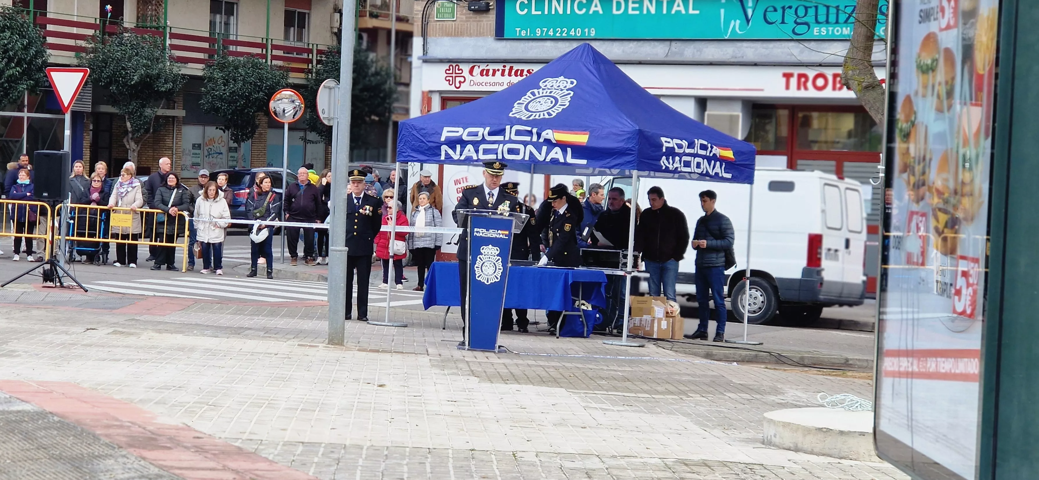 Conmemoración en Huesca del 202 aniversario de la Policía Nacional. Foto Myriam Martínez