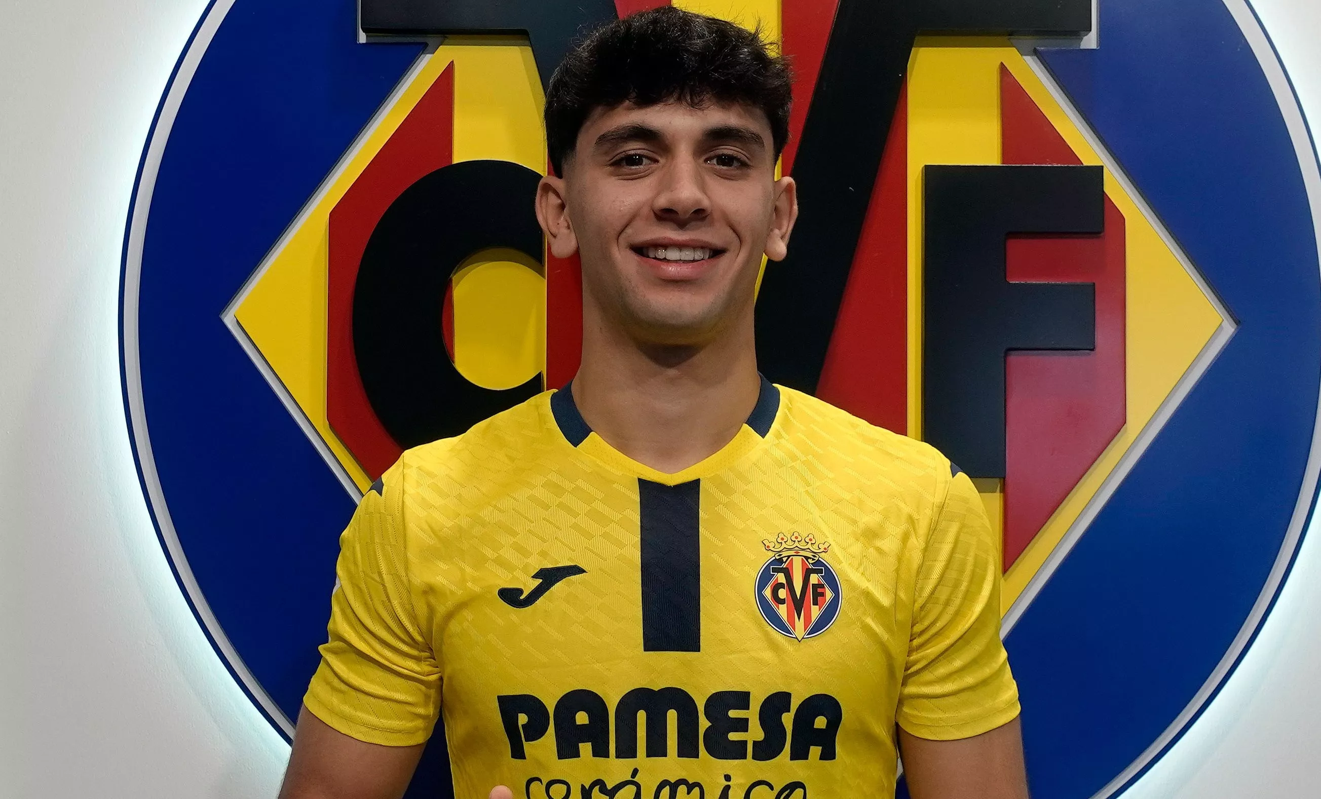 Ayman jugará cedido en el Villarreal B