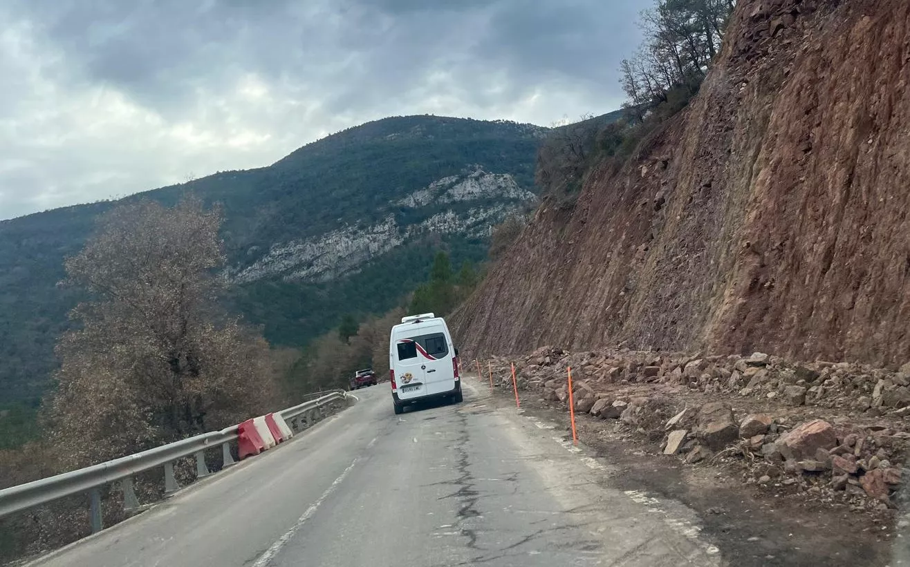 La A-132 permanece abierta al tráfico tras suspenderse el corte previsto entre Bailo y Villalangua.