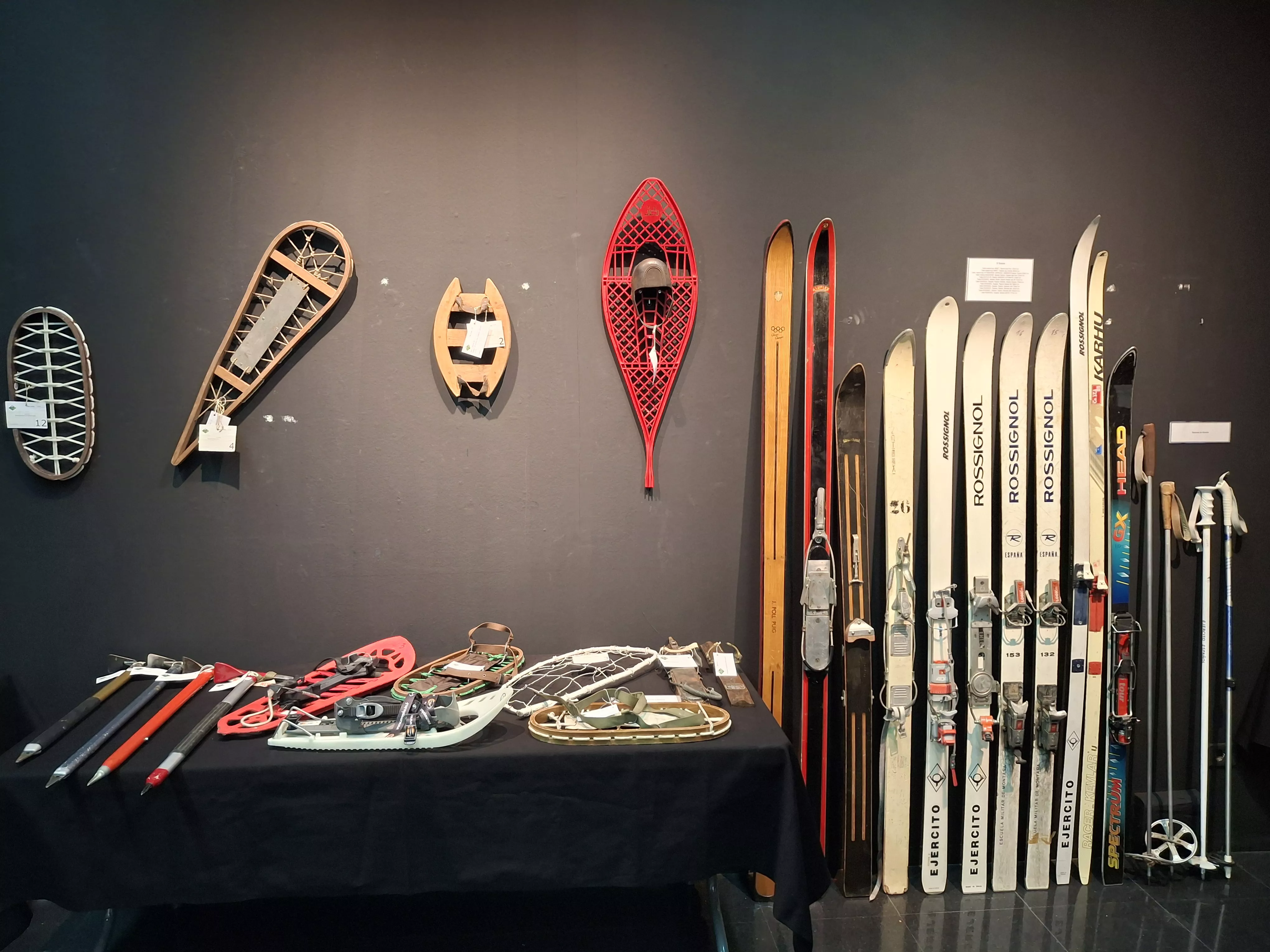 Exposición “La montaña nos une. 125 años de unidades de montaña”.