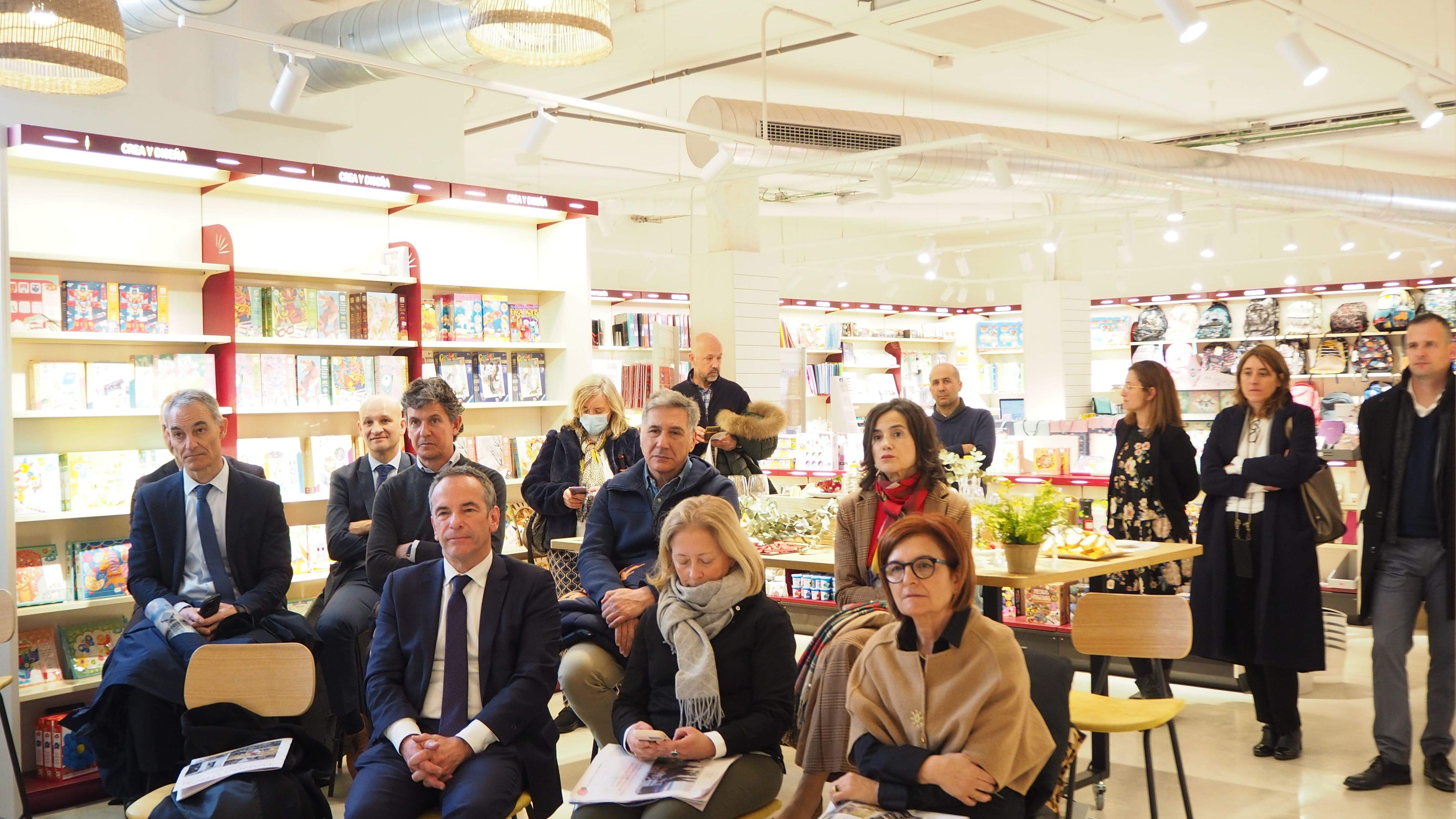 Público en la presentación en Huesca