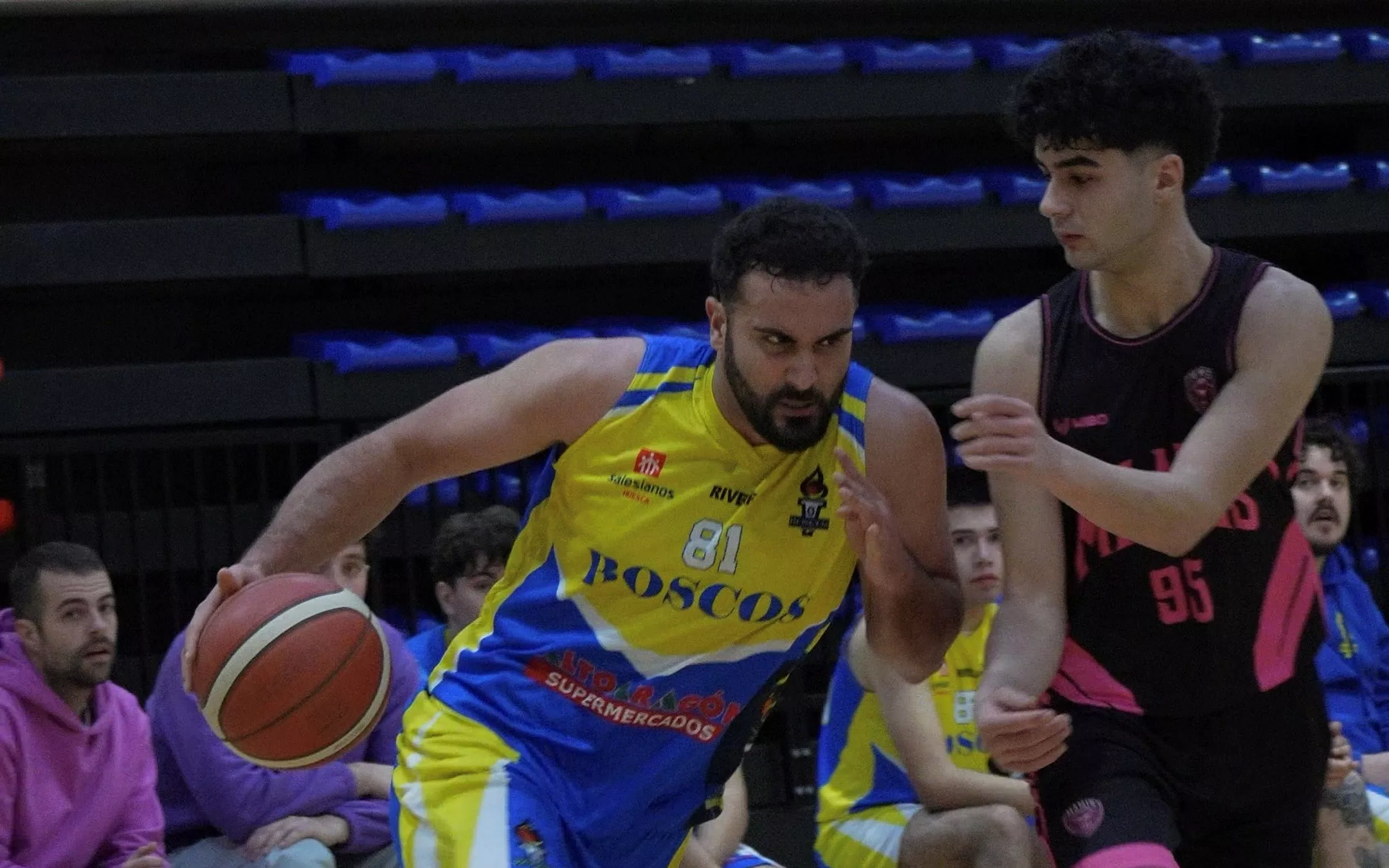 Carlos Chaverri, jugador del Boscos durante el partido.