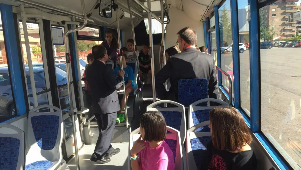 Autobús urbano a Puente Sardas.