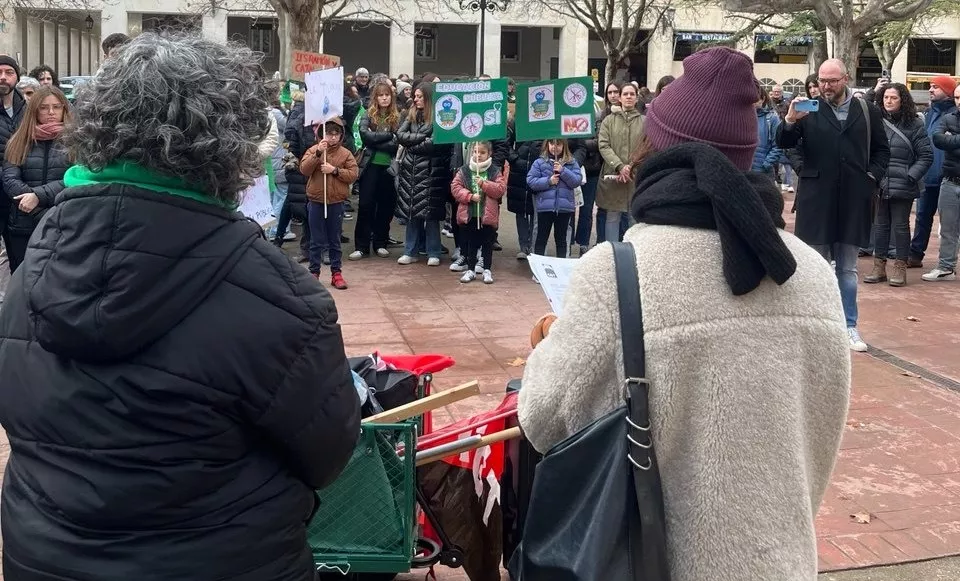Concentraciones en Huesca en la primera jornada de la huelga de educación.