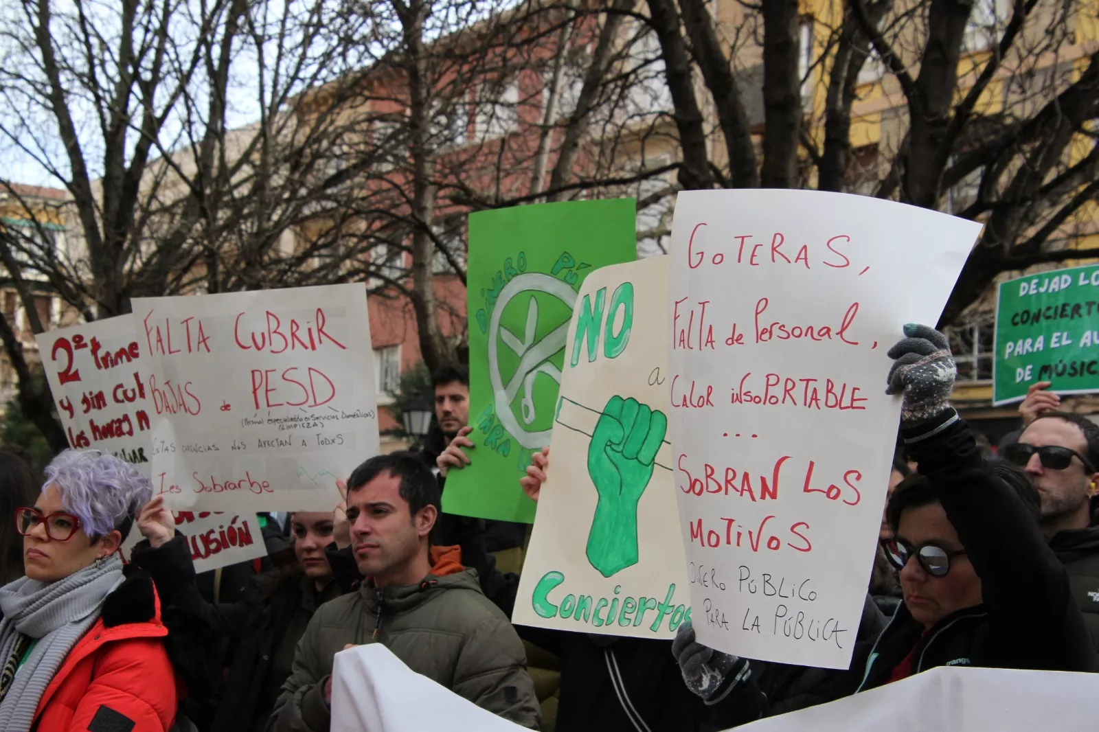 Concentración en Huesca en el segundo día de huelga educativa. Foto Carlos Neofato