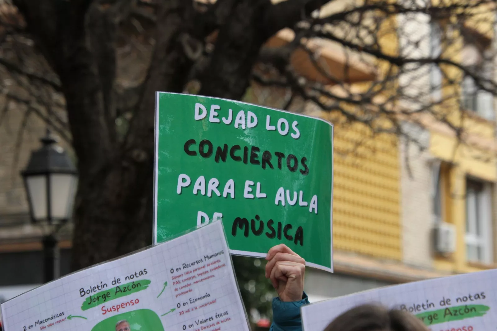 Concentración en Huesca en el segundo día de huelga educativa. Foto Carlos Neofato