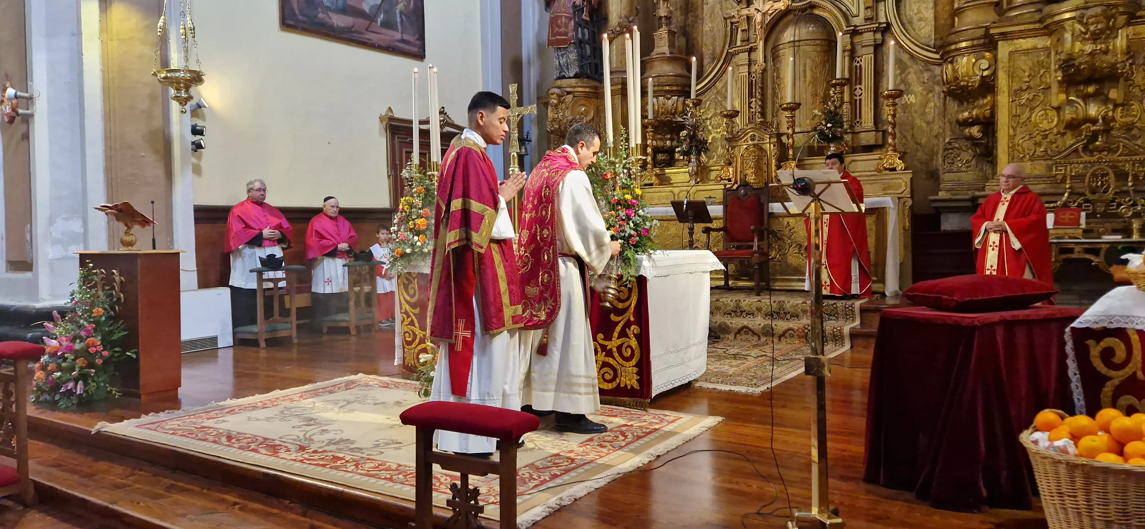 Misa de la festividad de San Vicente en Huesca. Foto Myriam Martínez