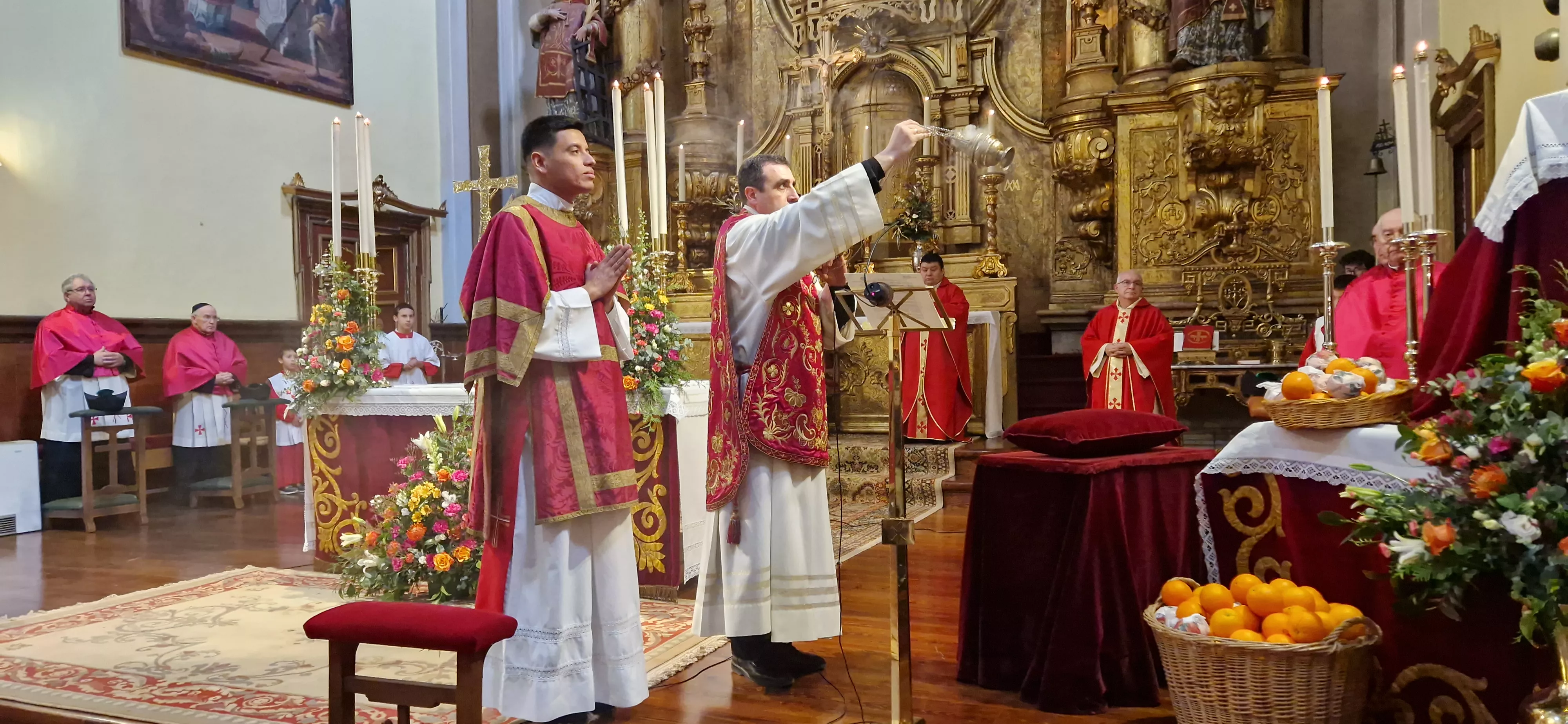 Misa de la festividad de San Vicente en Huesca. Foto Myriam Martínez