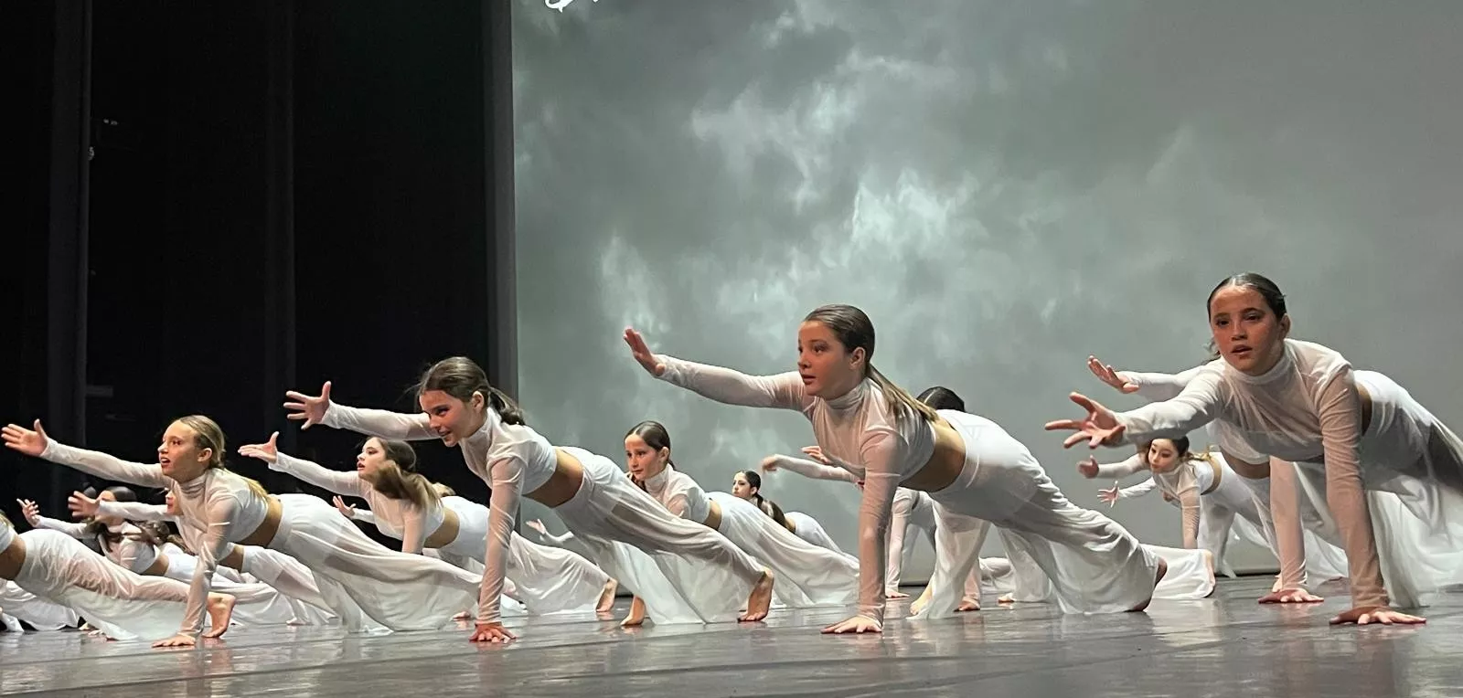 La danza toma el escenario de San Vicente. Foto Mercedes Manterola