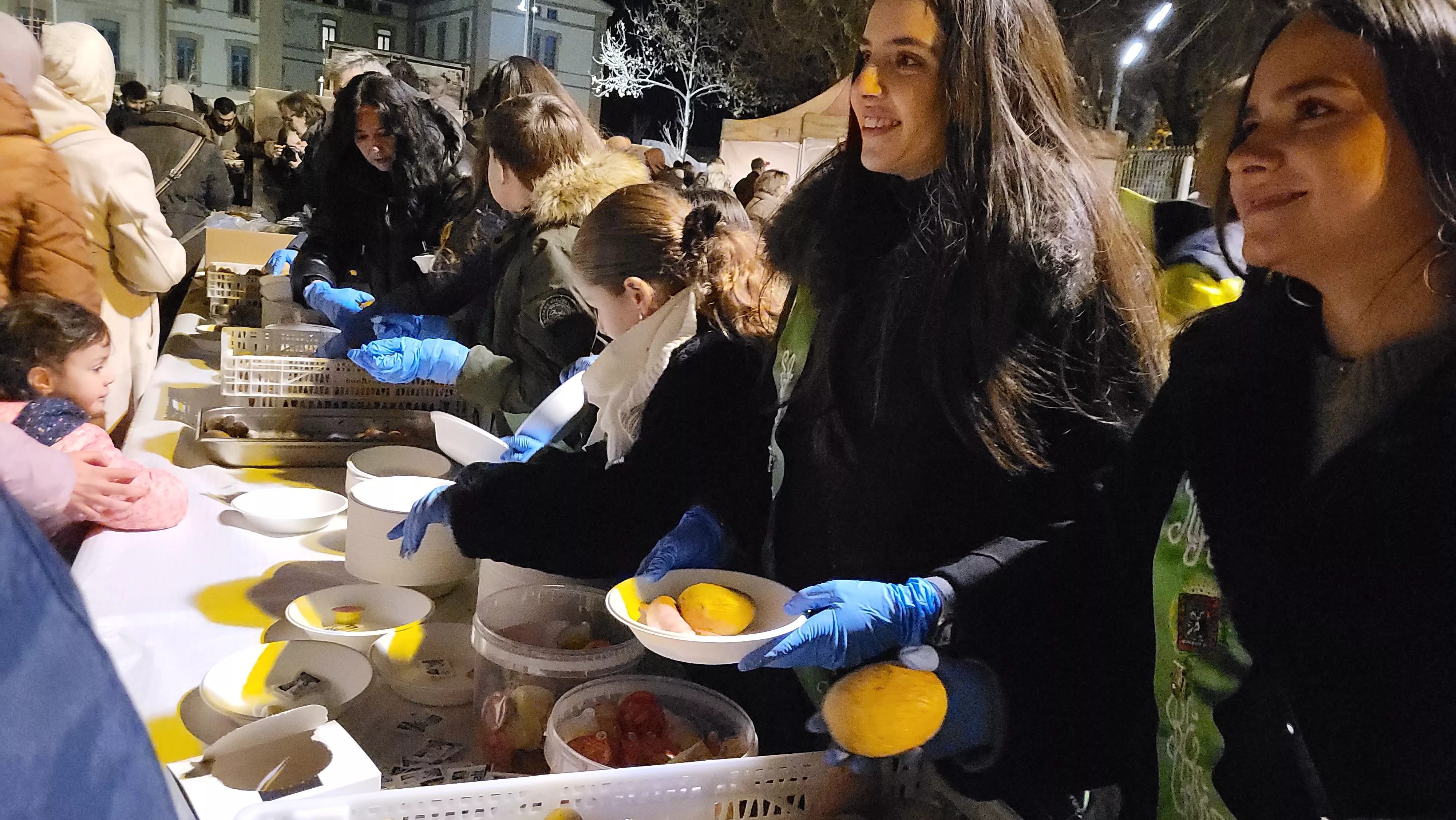Celebración de la hoguera de San Vicente en Huesca. Foto Mercedes Manterola