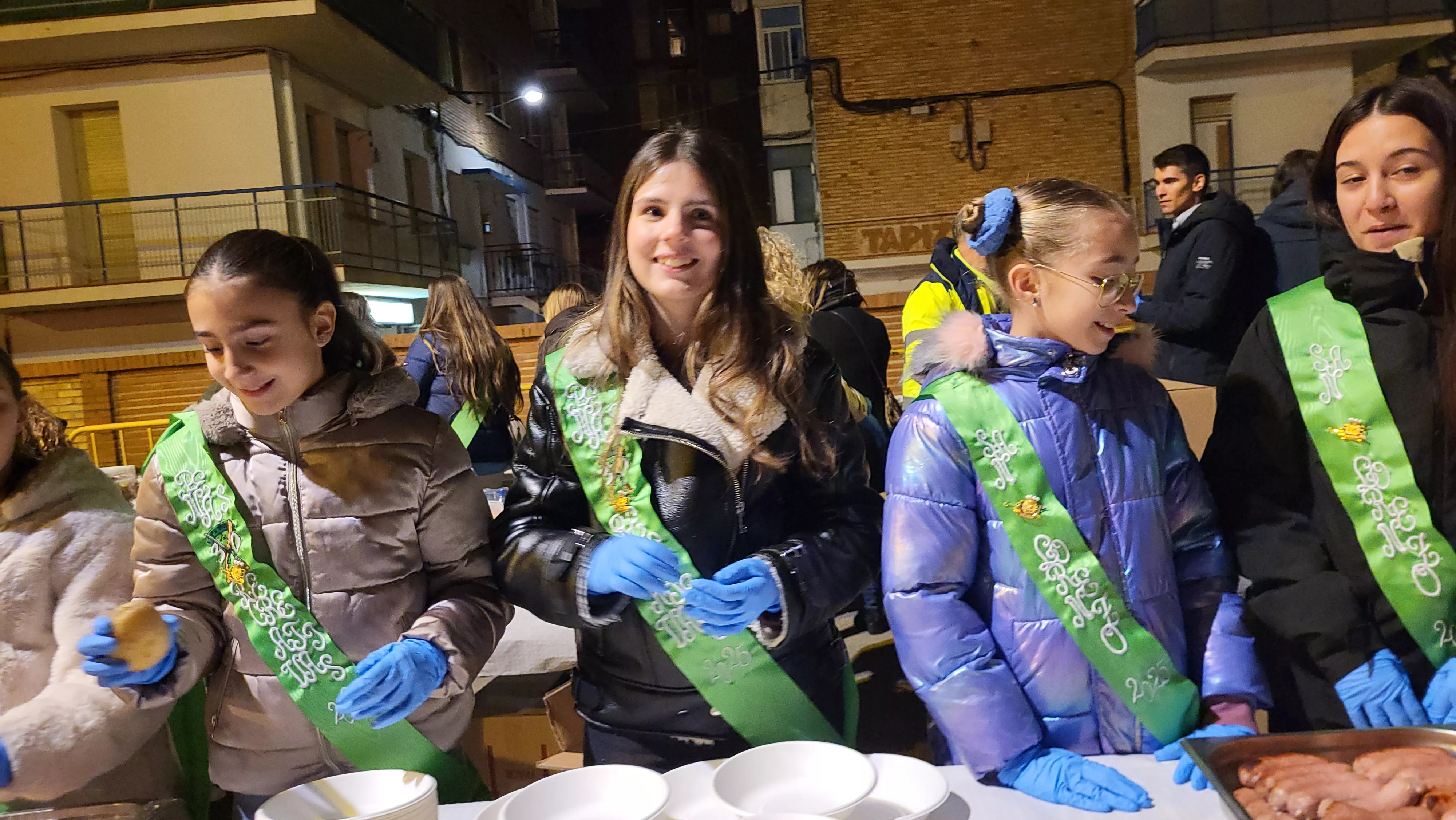 Celebración de la hoguera de San Vicente en Huesca. Foto Mercedes Manterola
