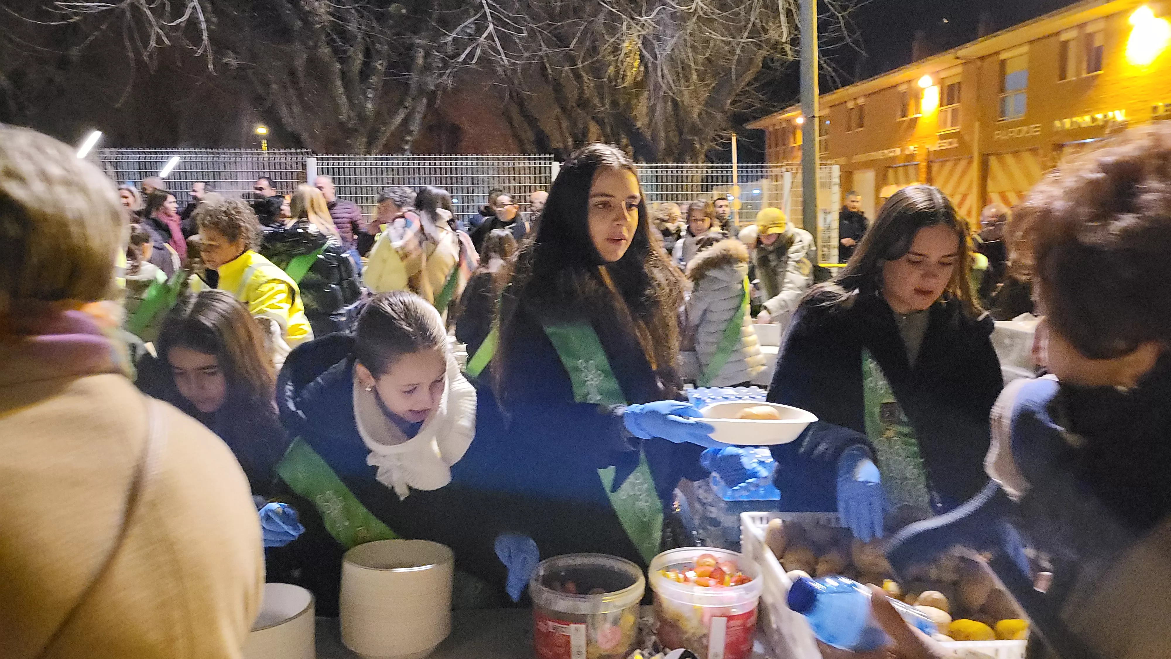 Celebración de la hoguera de San Vicente en Huesca. Foto Mercedes Manterola
