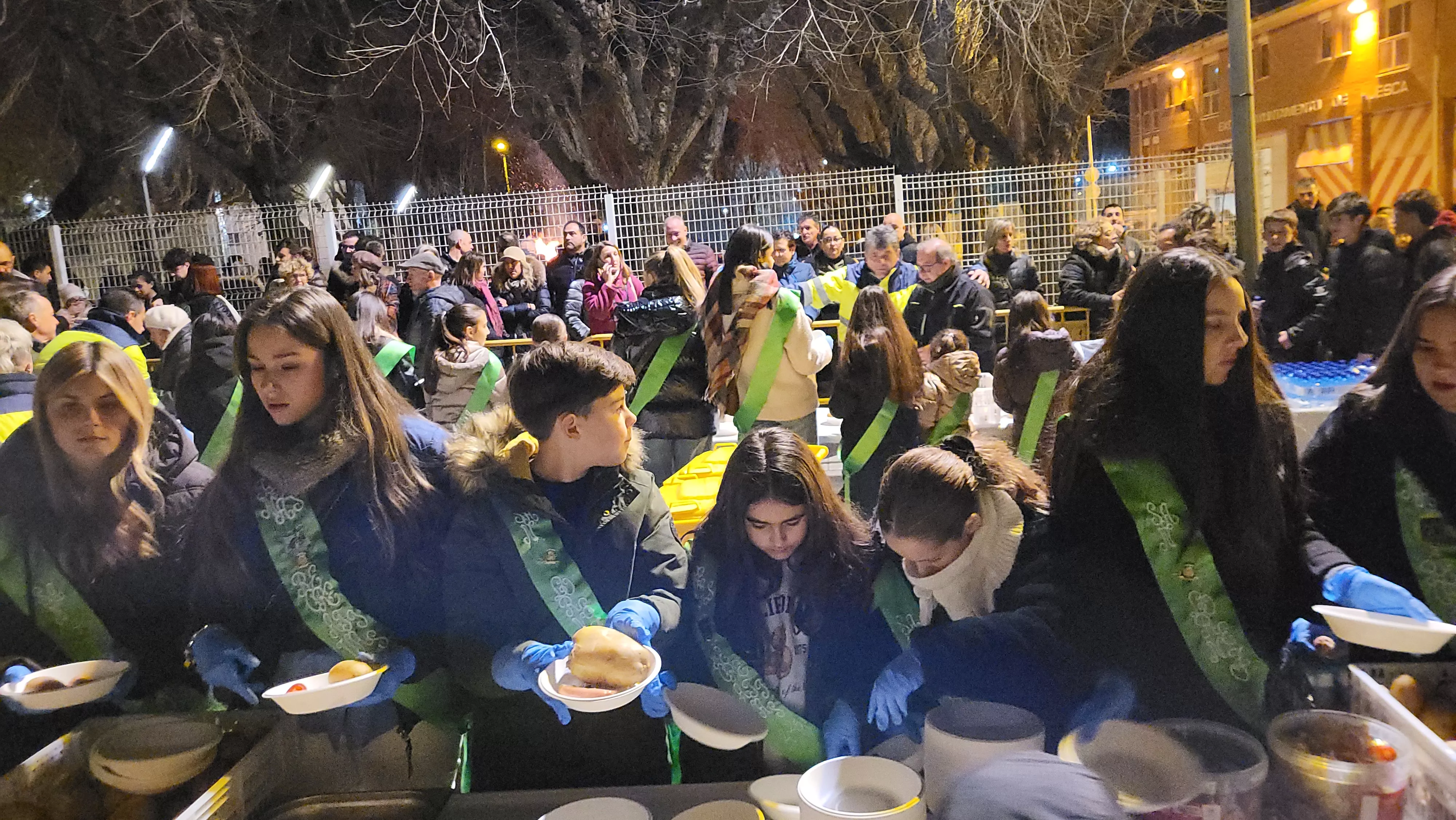 Celebración de la hoguera de San Vicente en Huesca. Foto Mercedes Manterola