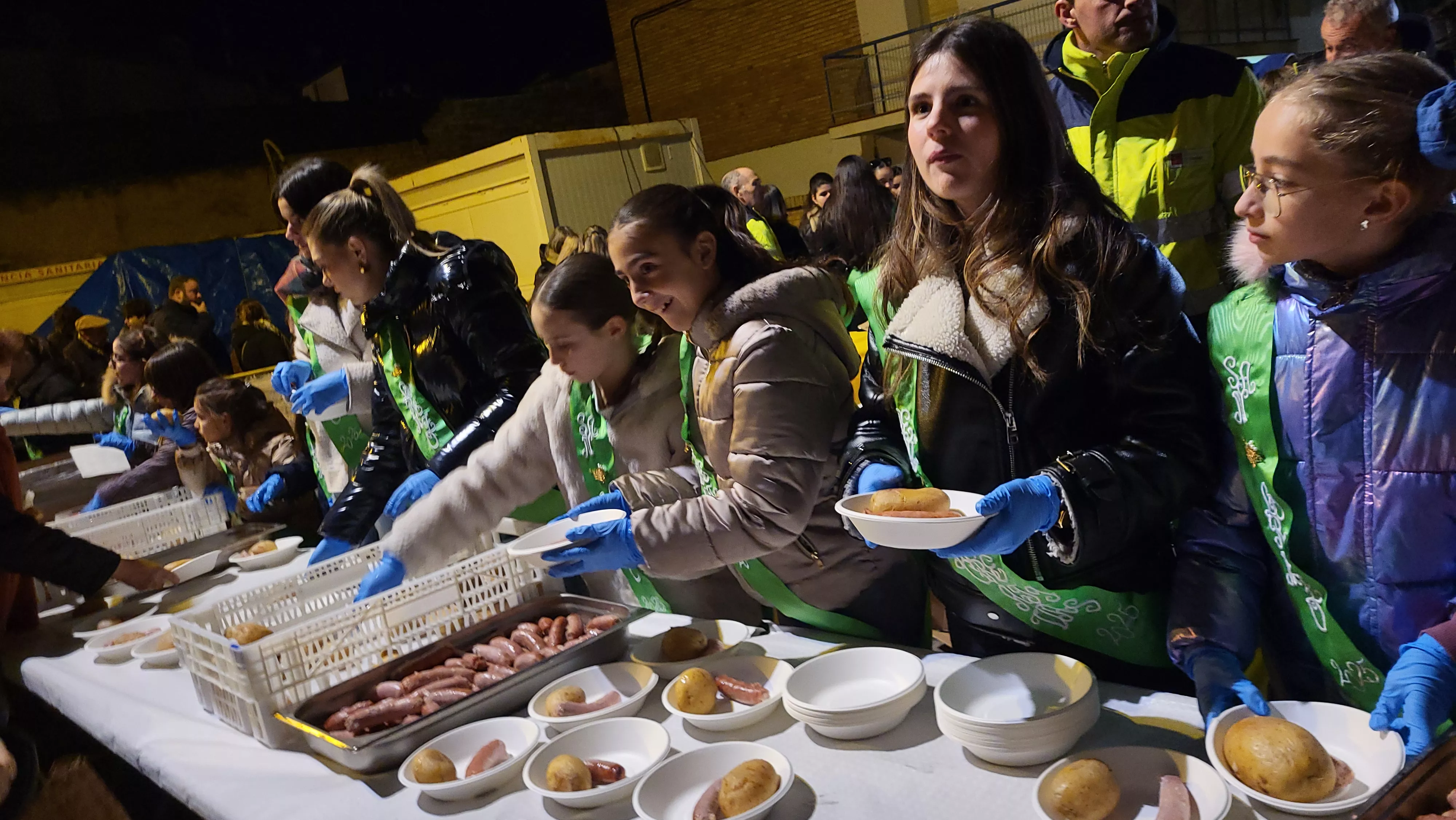 Celebración de la hoguera de San Vicente en Huesca. Foto Mercedes Manterola