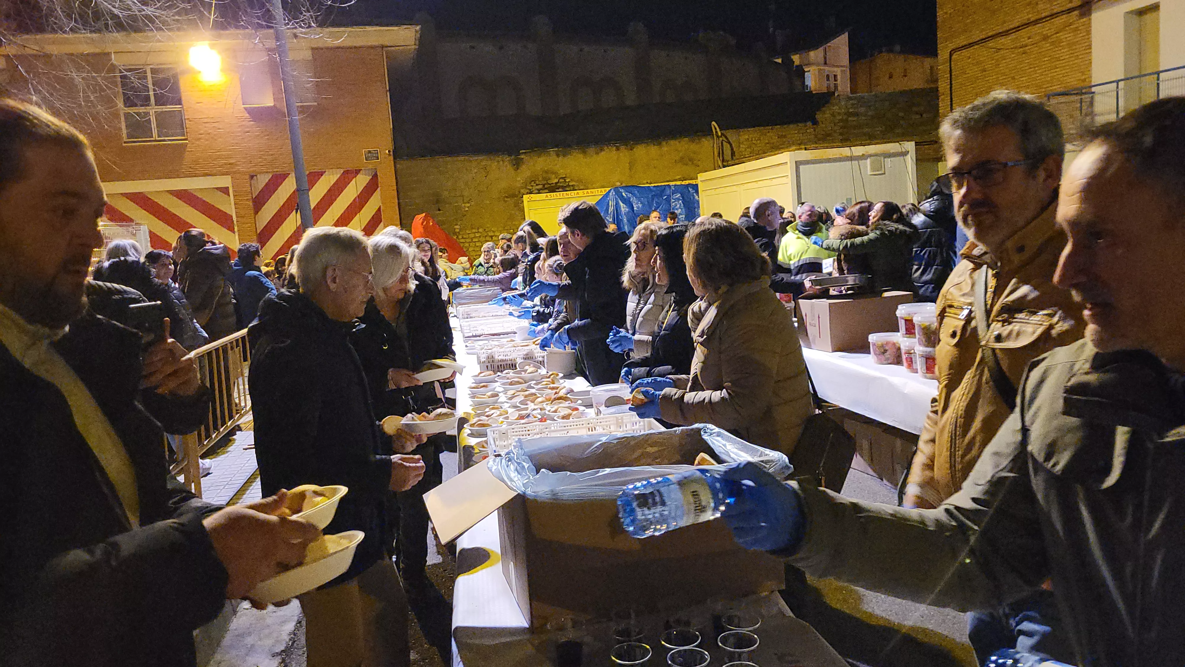 Celebración de la hoguera de San Vicente en Huesca. Foto Mercedes Manterola