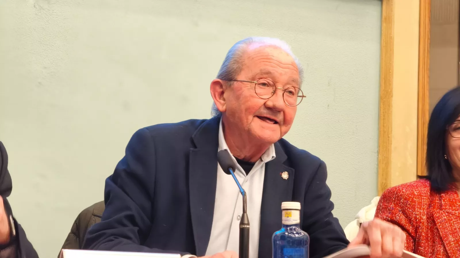 Presentación del libro "Entre el dolor y la esperanza: el arte de elegir bien" de María Ángeles García Soto. Foto María José Sampietro Brosed