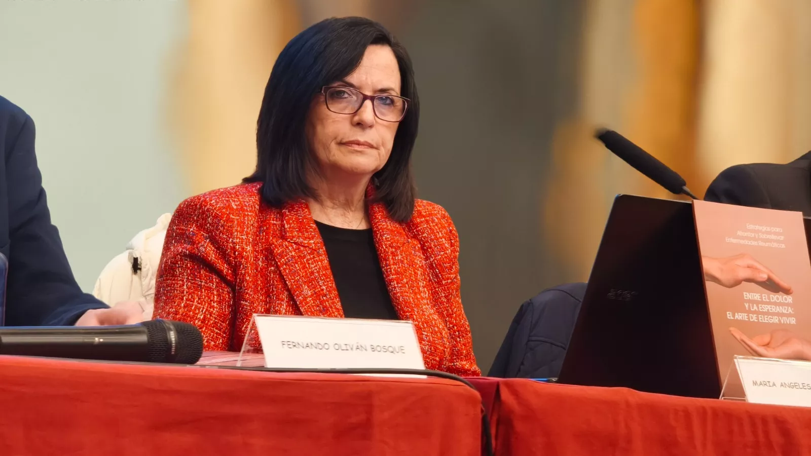 Presentación del libro "Entre el dolor y la esperanza: el arte de elegir bien" de María Ángeles García Soto. Foto María José Sampietro Brosed