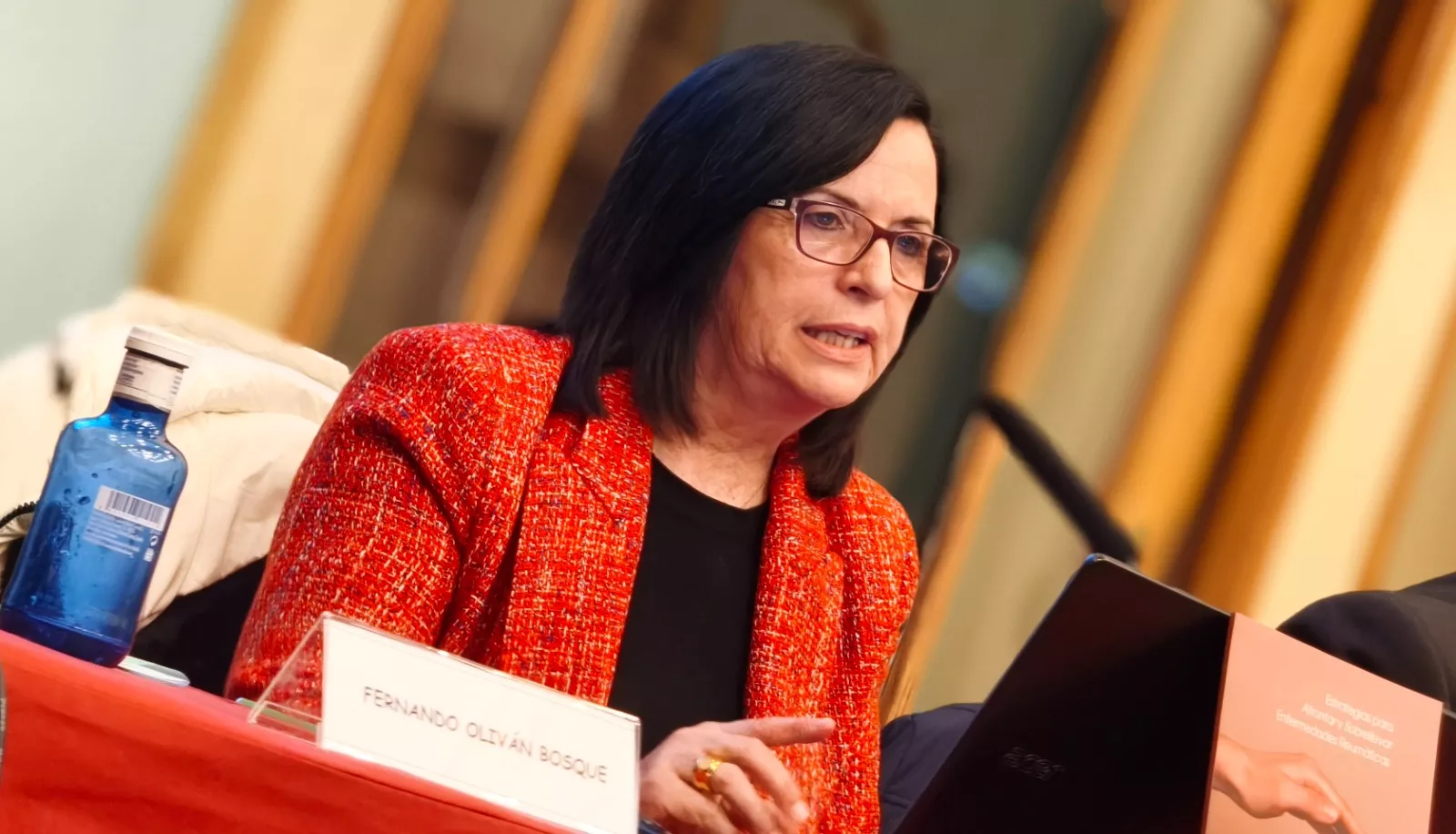 Presentación del libro "Entre el dolor y la esperanza: el arte de elegir bien" de María Ángeles García Soto. Foto María José Sampietro Brosed