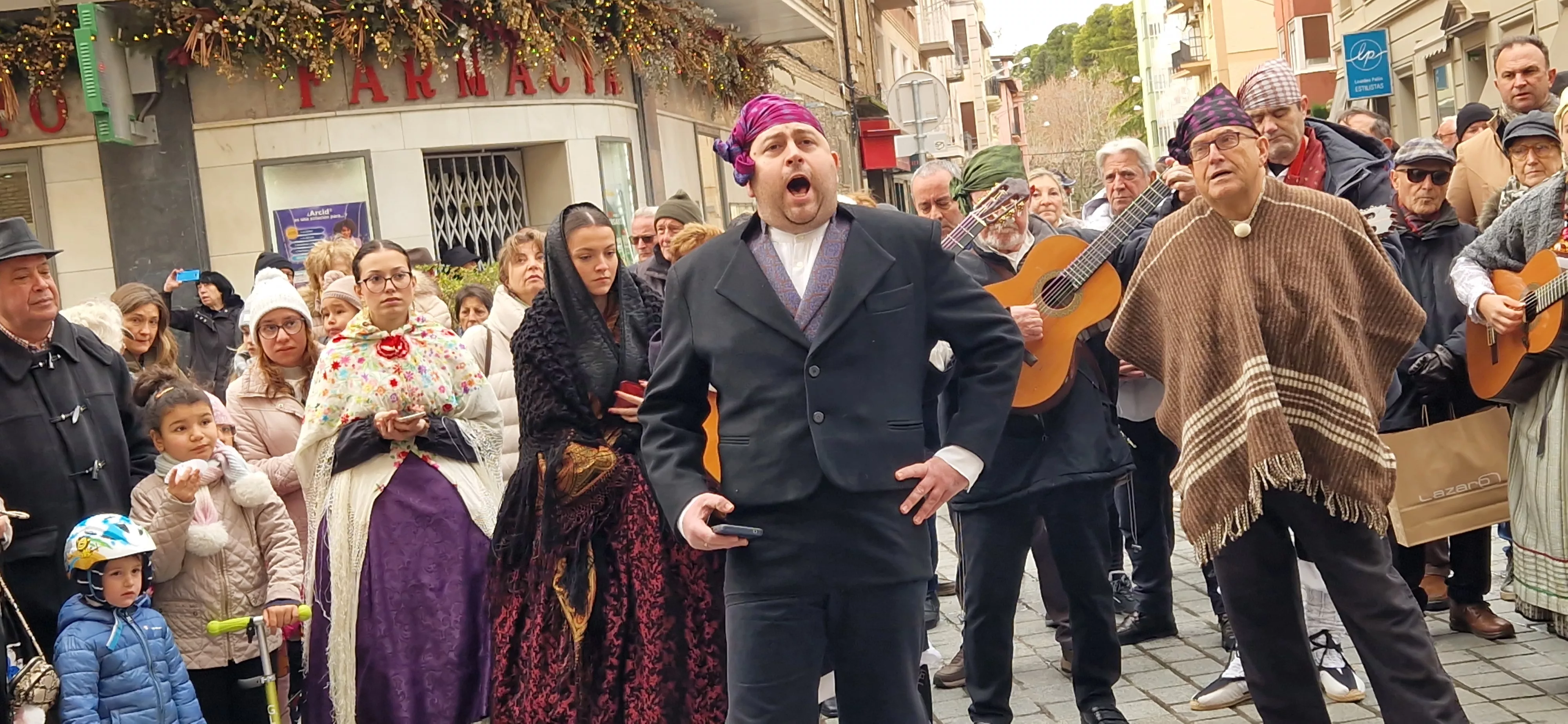 Jotas por San Vicente con Estirpe de Aragonia y Roldán del Alto Aragón. Foto Myriam Martínez