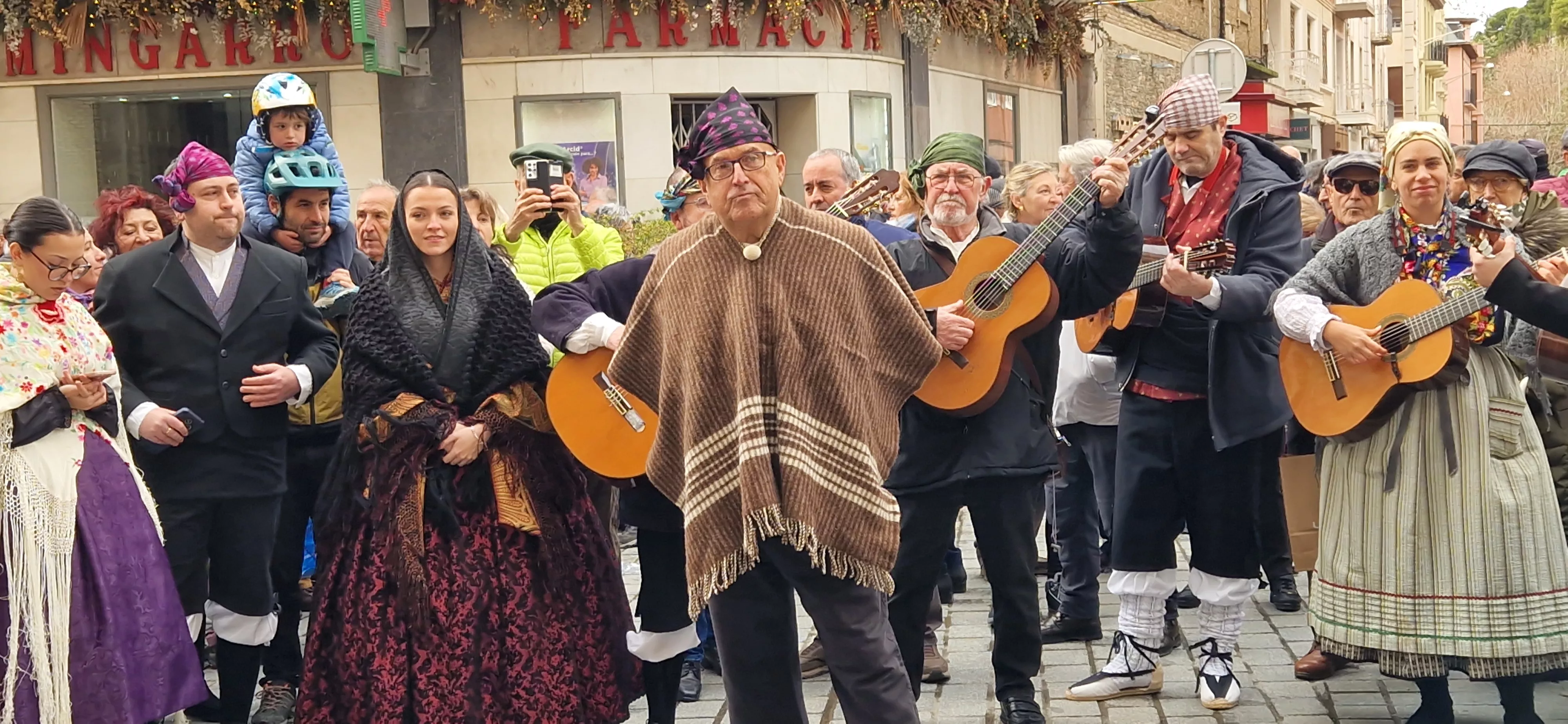 Jotas por San Vicente con Estirpe de Aragonia y Roldán del Alto Aragón. Foto Myriam Martínez
