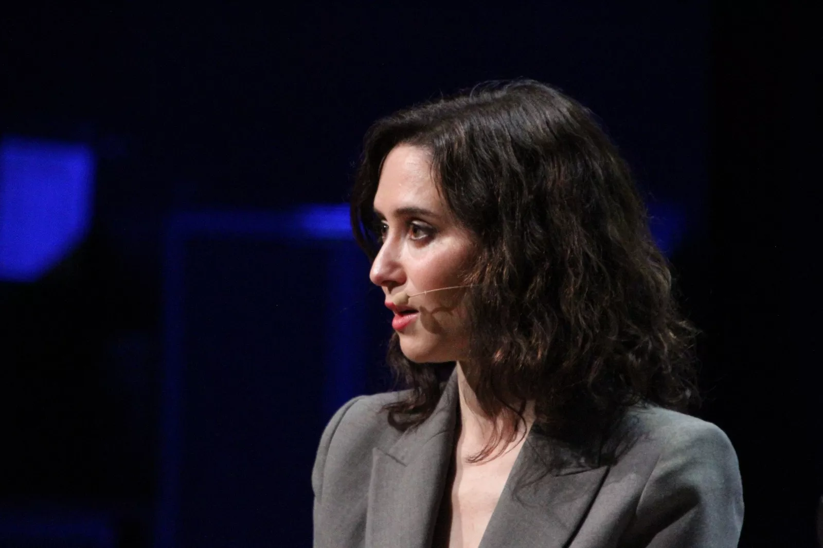 Isabel Díaz Ayuso en el Palacio de Congresos de Huesca. Foto Carlos Neofato