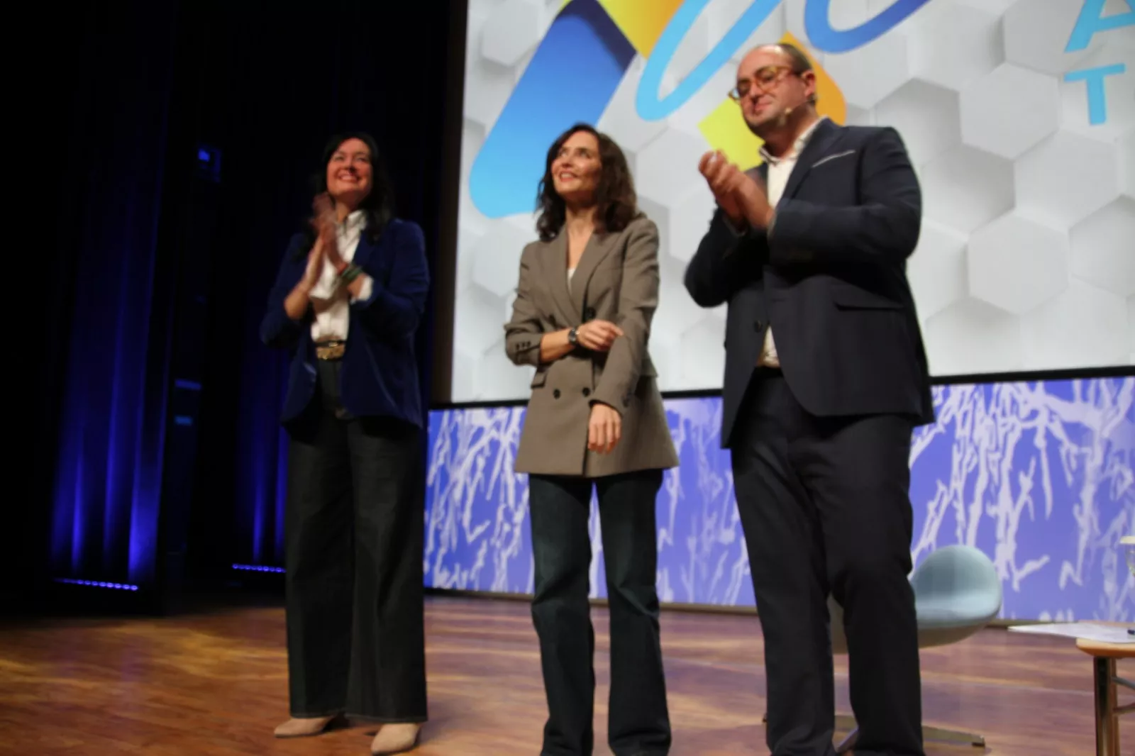 Isabel Díaz Ayuso en el Palacio de Congresos de Huesca. Foto Carlos Neofato