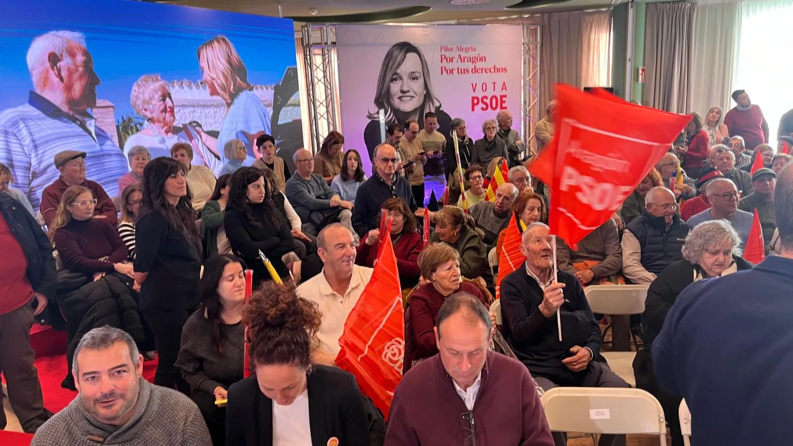 Acto electoral del PSOE con Pedro Sánchez y Pilar Alegría en Huesca. Foto Mercedes Manterola