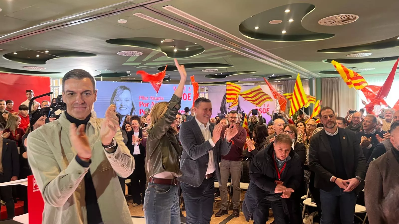 Acto electoral del PSOE con Pedro Sánchez y Pilar Alegría en Huesca. Foto Mercedes Manterola