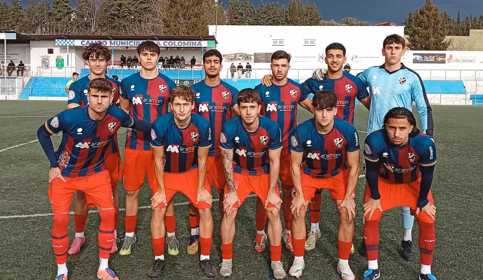 Once del Huesca B en Tamarite.