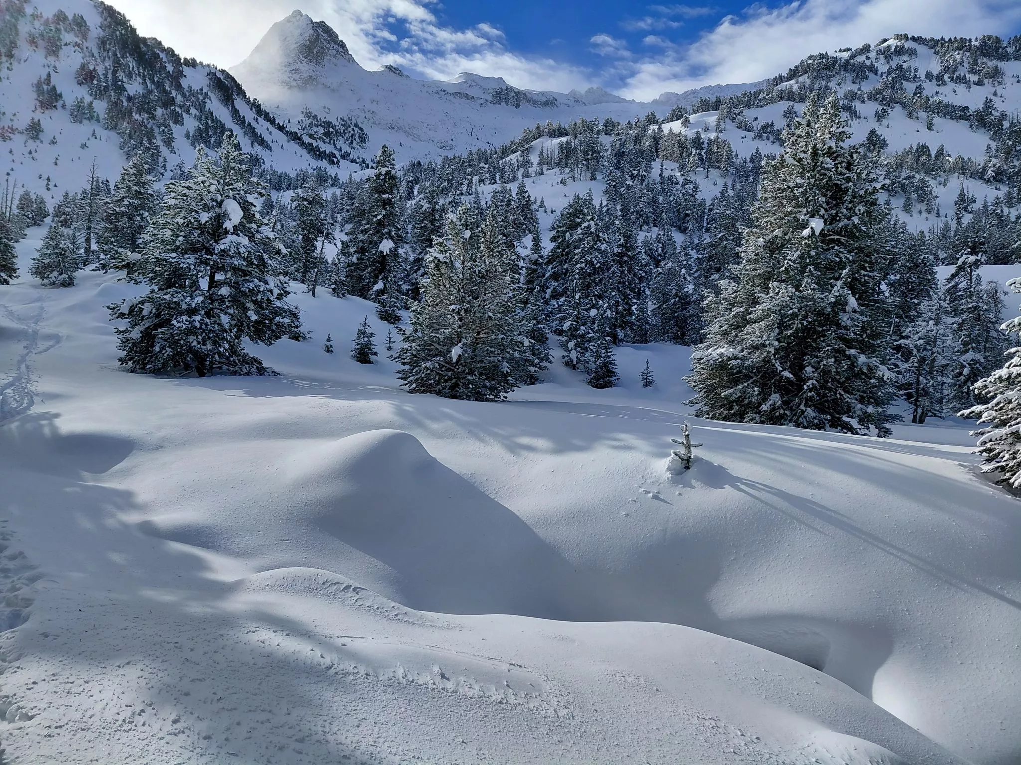 Riesgo elevado de aludes en el Pirineo aragonés.