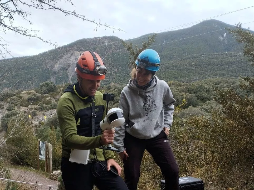 Investigación con el escáner láser aportado por la Fundación Ibercaja
