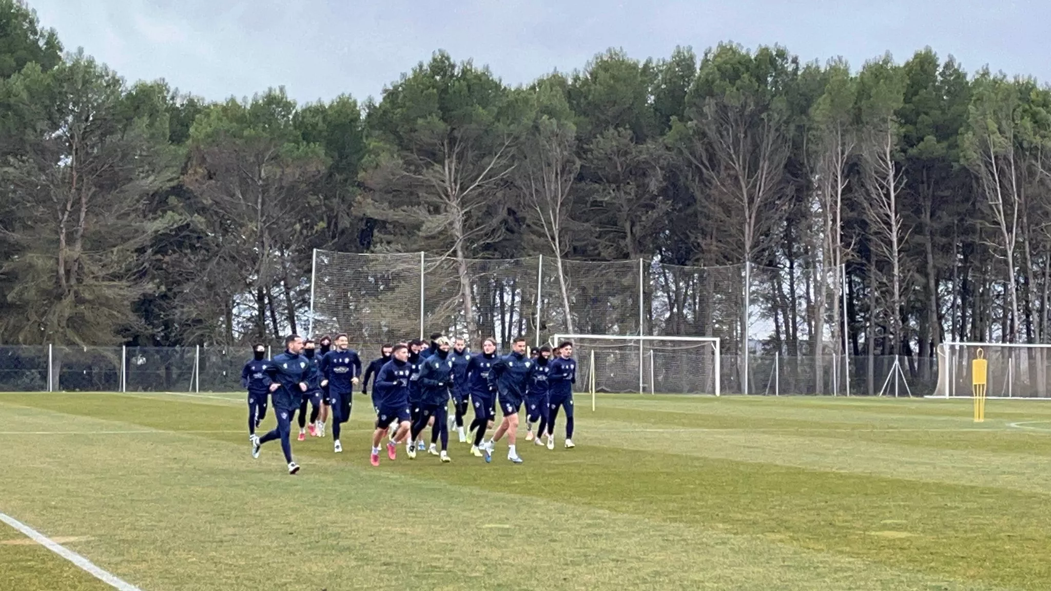 Entrenamiento de este miércoles en la Base Aragonesa del Huesca. Foto: Adri Mora