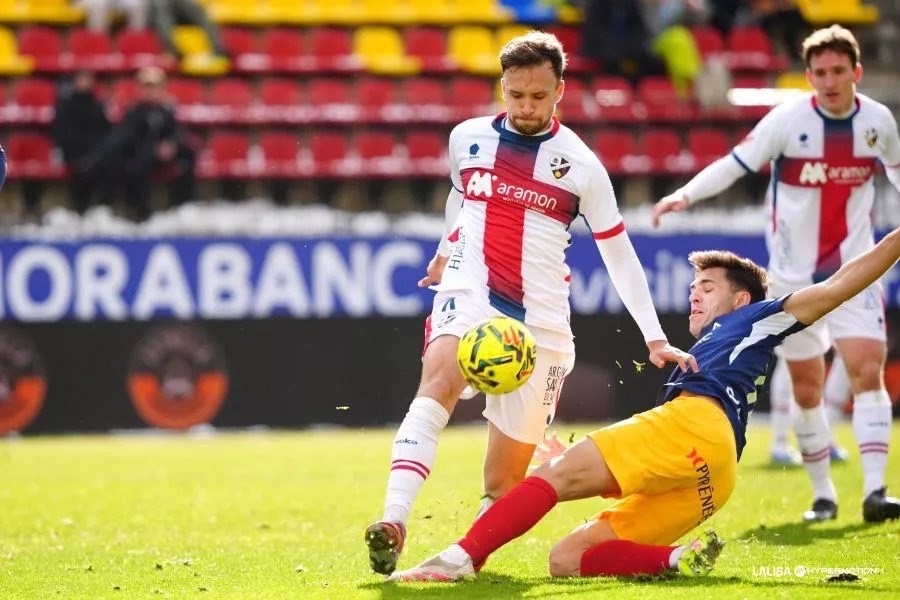 Álvaro Carrillo en el partido ante el Andorra.