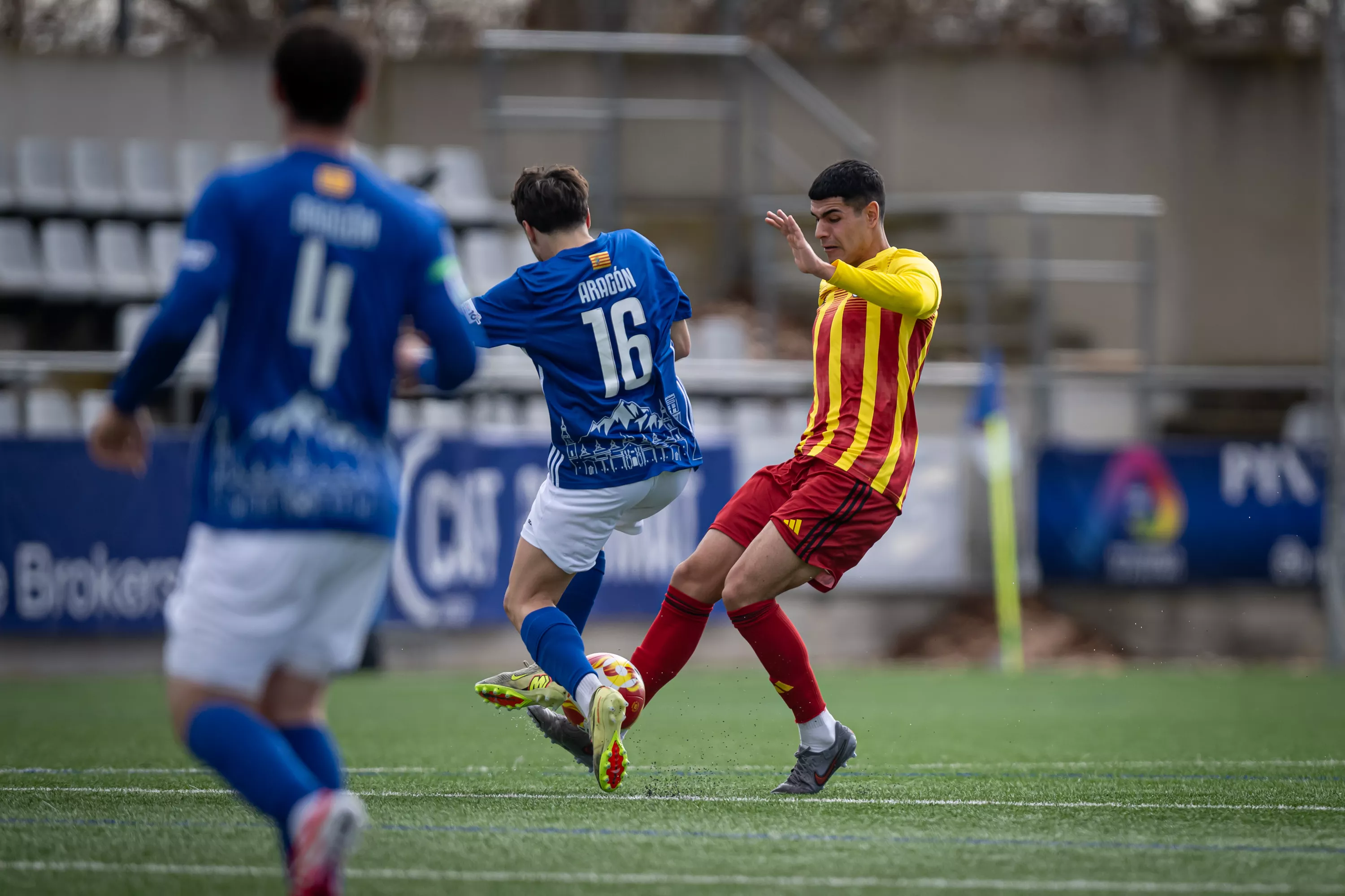 Un momento del partido entre Aragón y Cataluña. Foto: RFAF @futbolaragon
