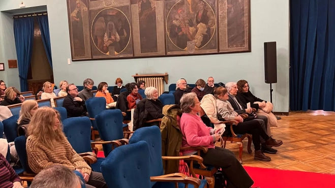 Público que acompañó en la presentación a María José Galé. Foto Mercedes Manterola