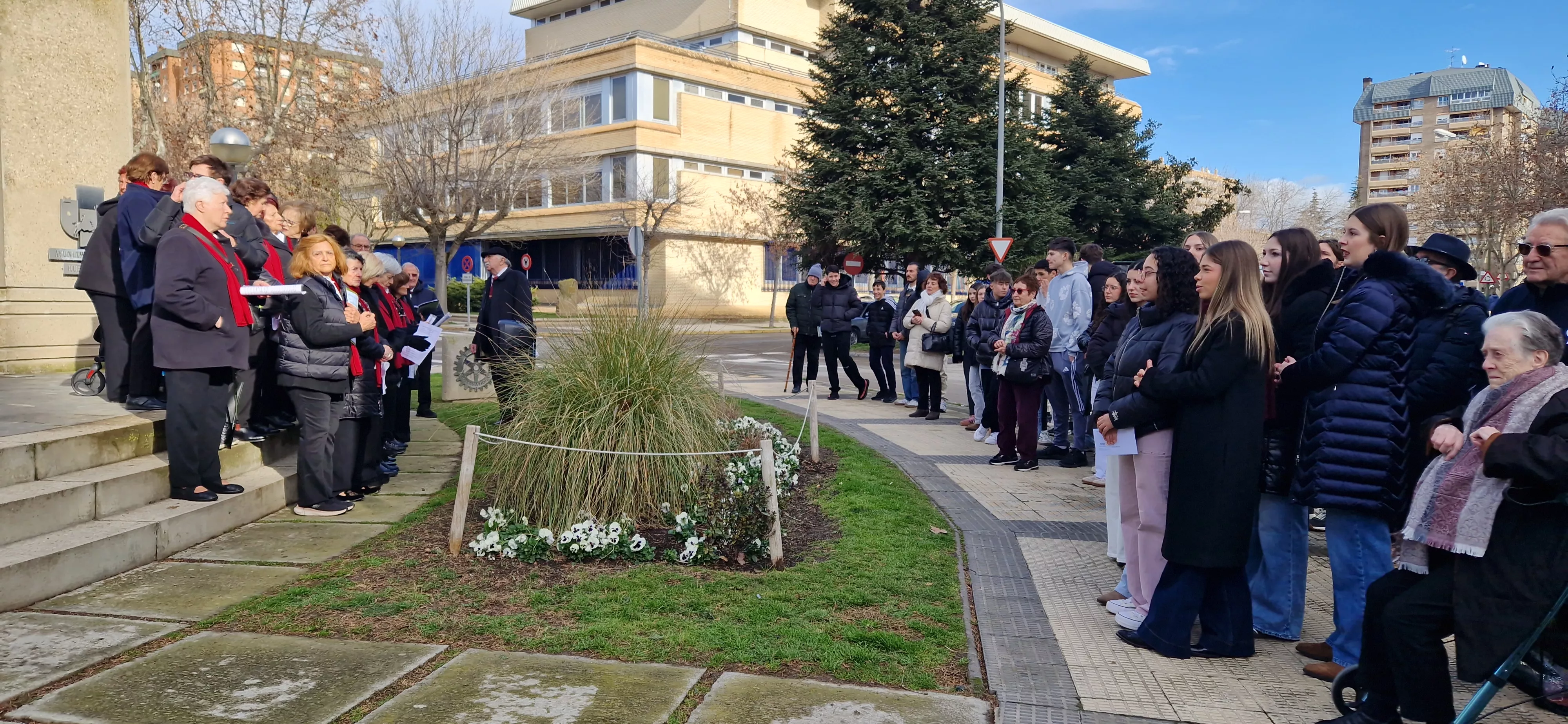 Conmemoración del Día de la Paz en Huesca. Foto Myriam Martínez