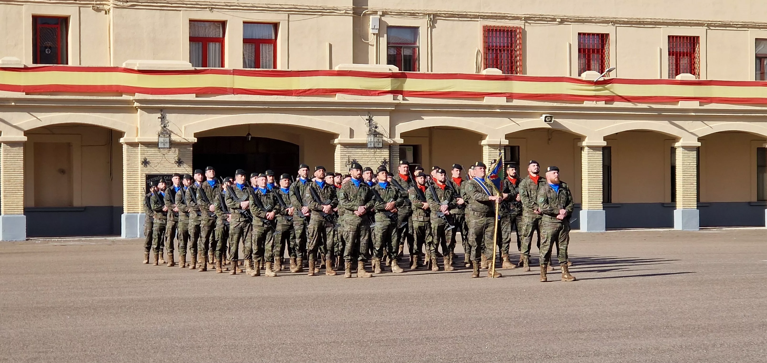 XXXIV aniversario de la La División Castillejos. Foto Myriam Martínez